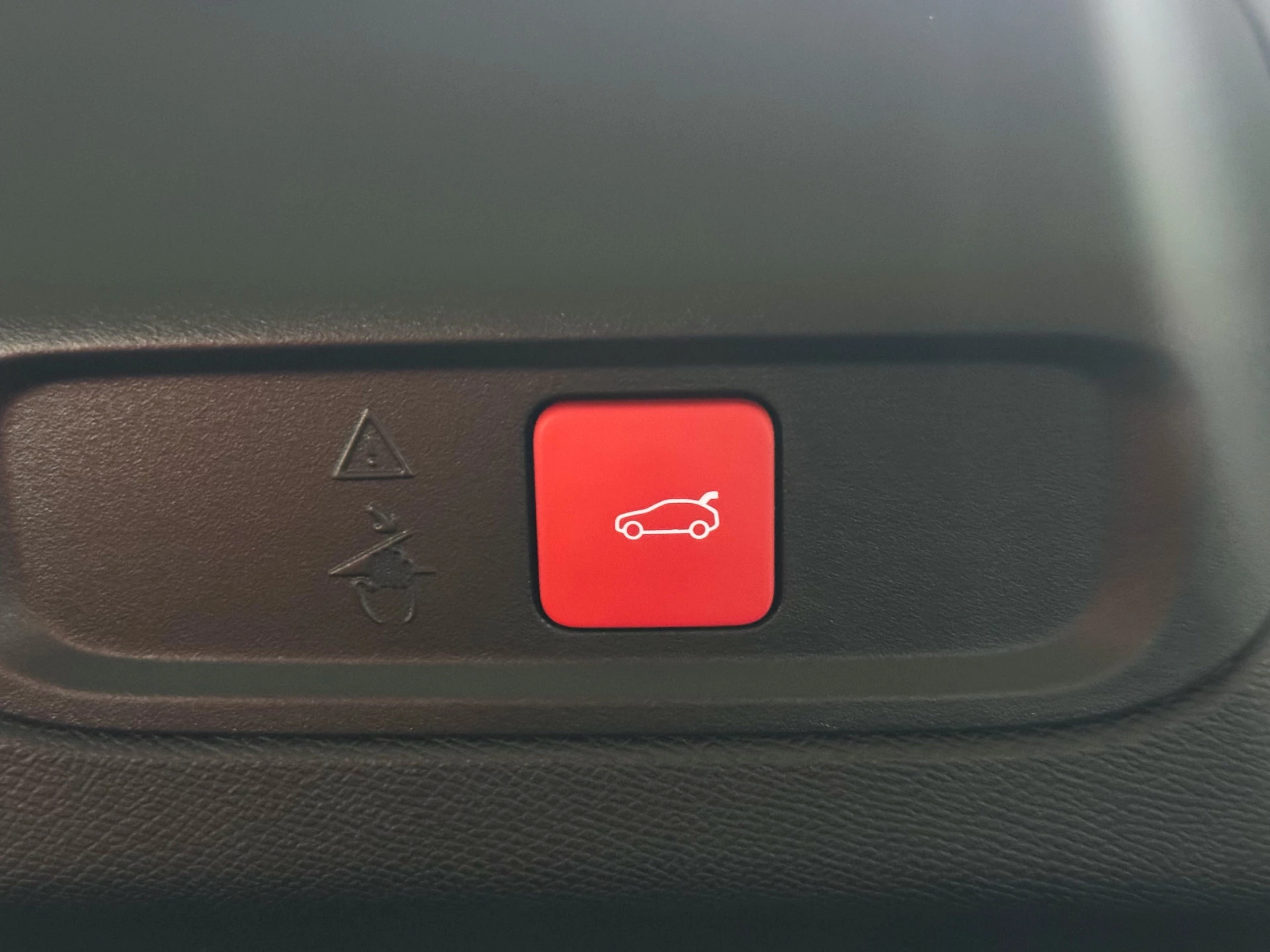 Hoofdafbeelding Peugeot 408