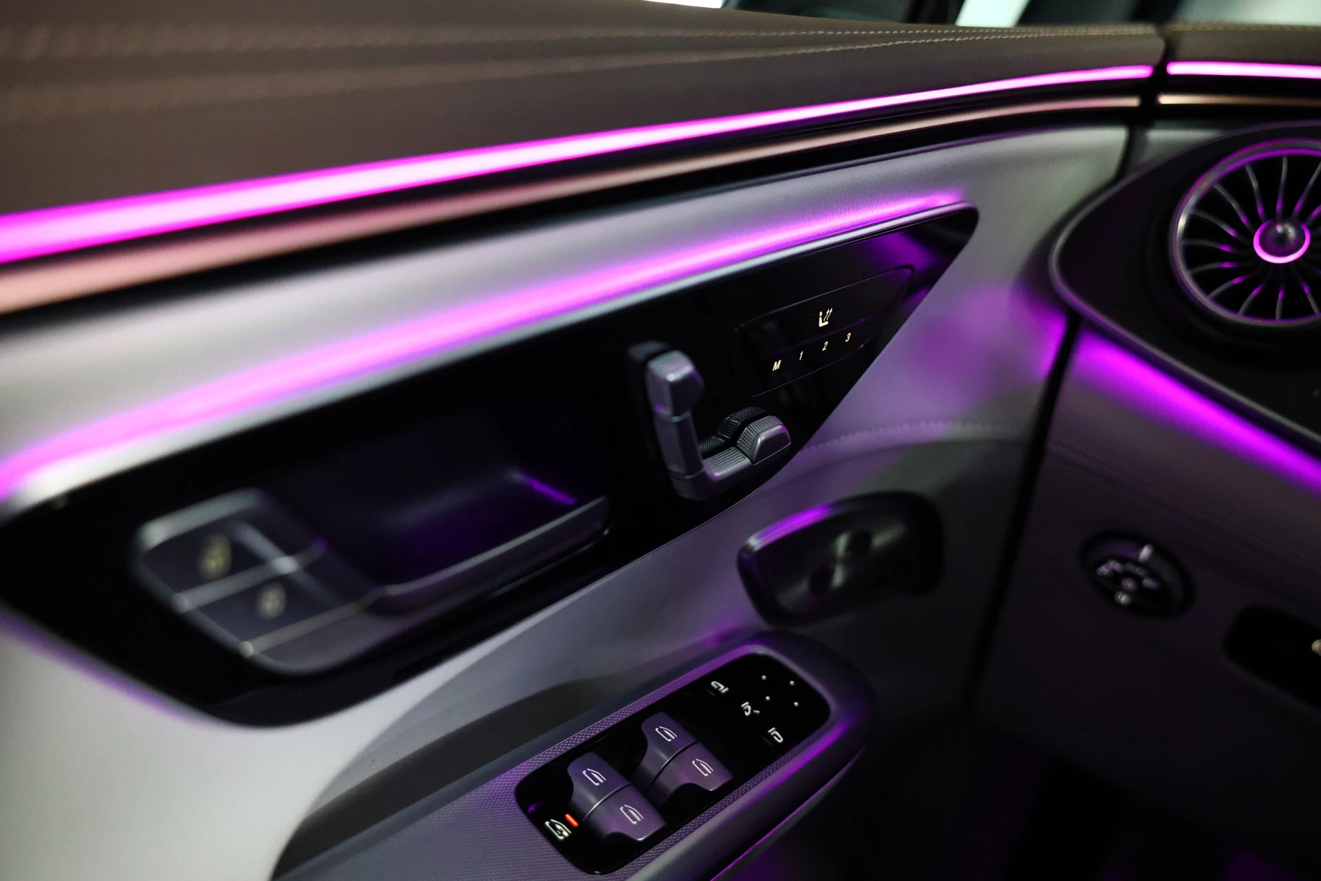 Hoofdafbeelding Mercedes-Benz EQE