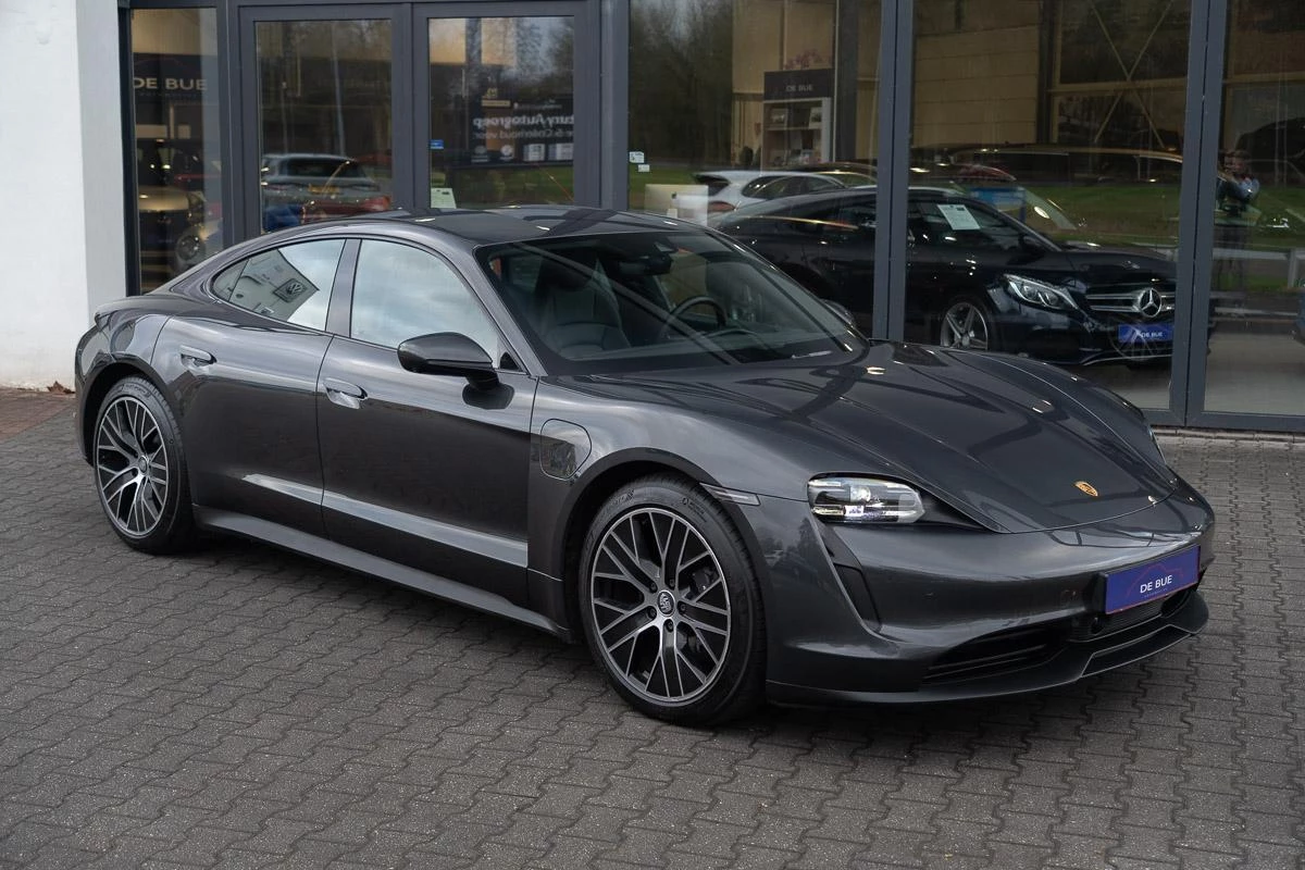 Hoofdafbeelding Porsche Taycan