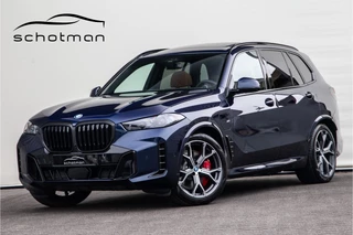 Hoofdafbeelding BMW X5 BMW X5 xDrive50e M-Sport Pro, Sky Lounge, Pano, Head-up, VOL 2025
