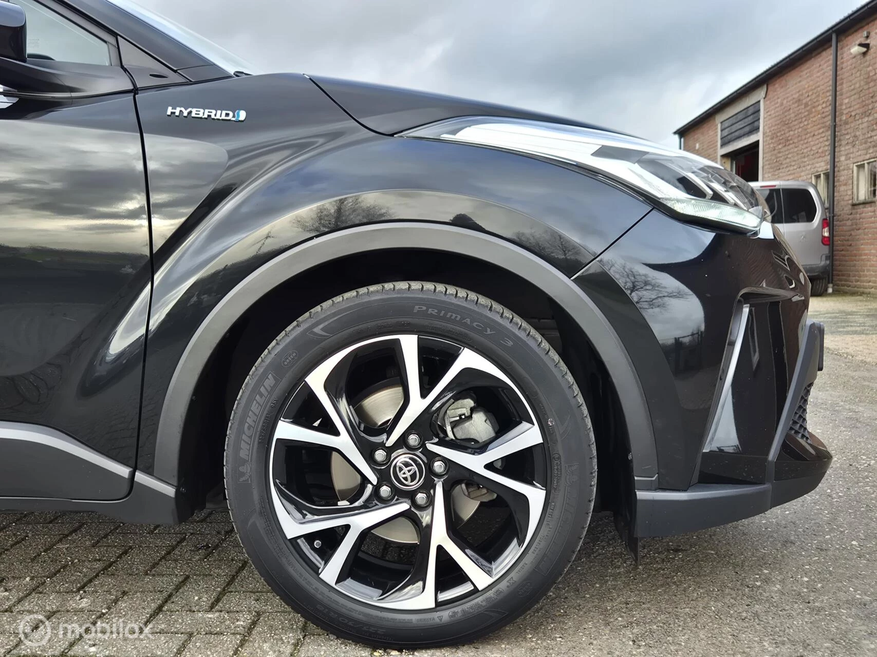 Hoofdafbeelding Toyota C-HR