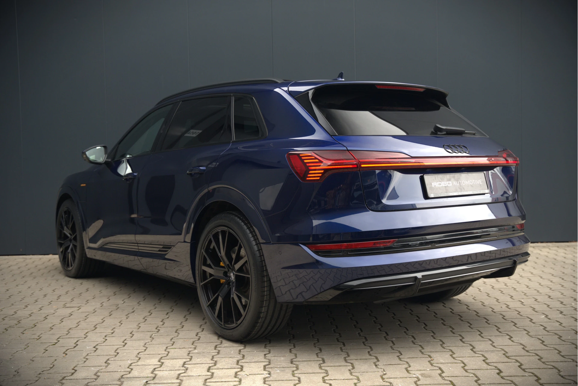 Hoofdafbeelding Audi e-tron