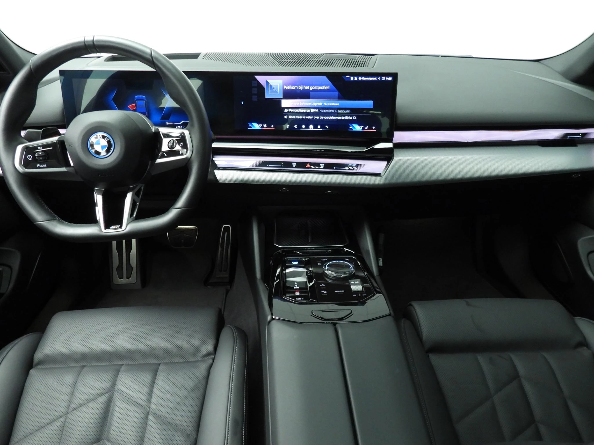 Hoofdafbeelding BMW i5