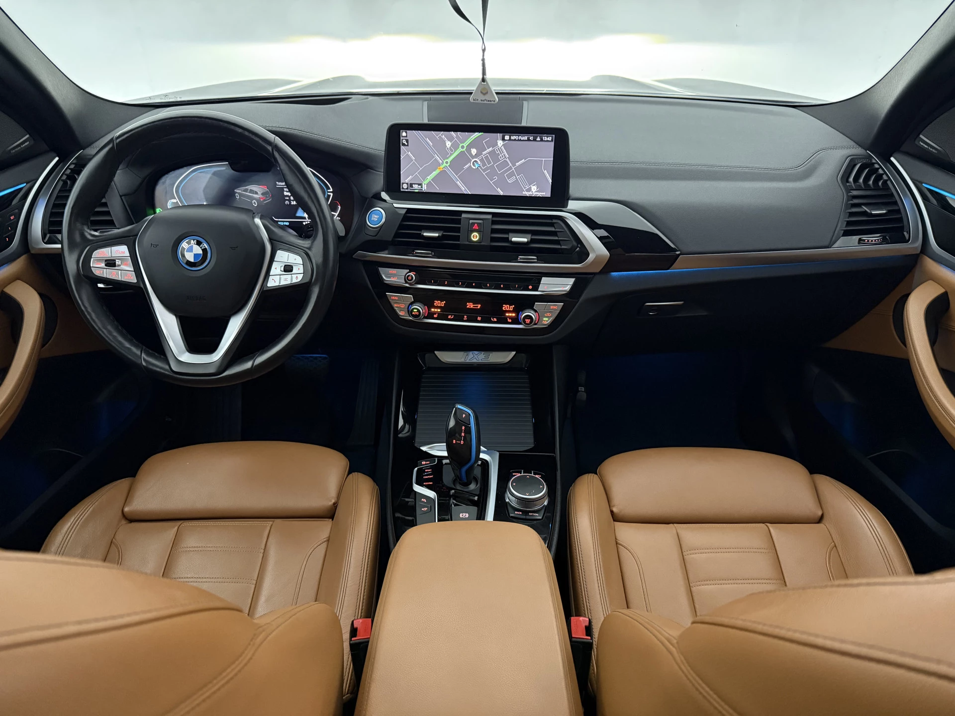 Hoofdafbeelding BMW iX3