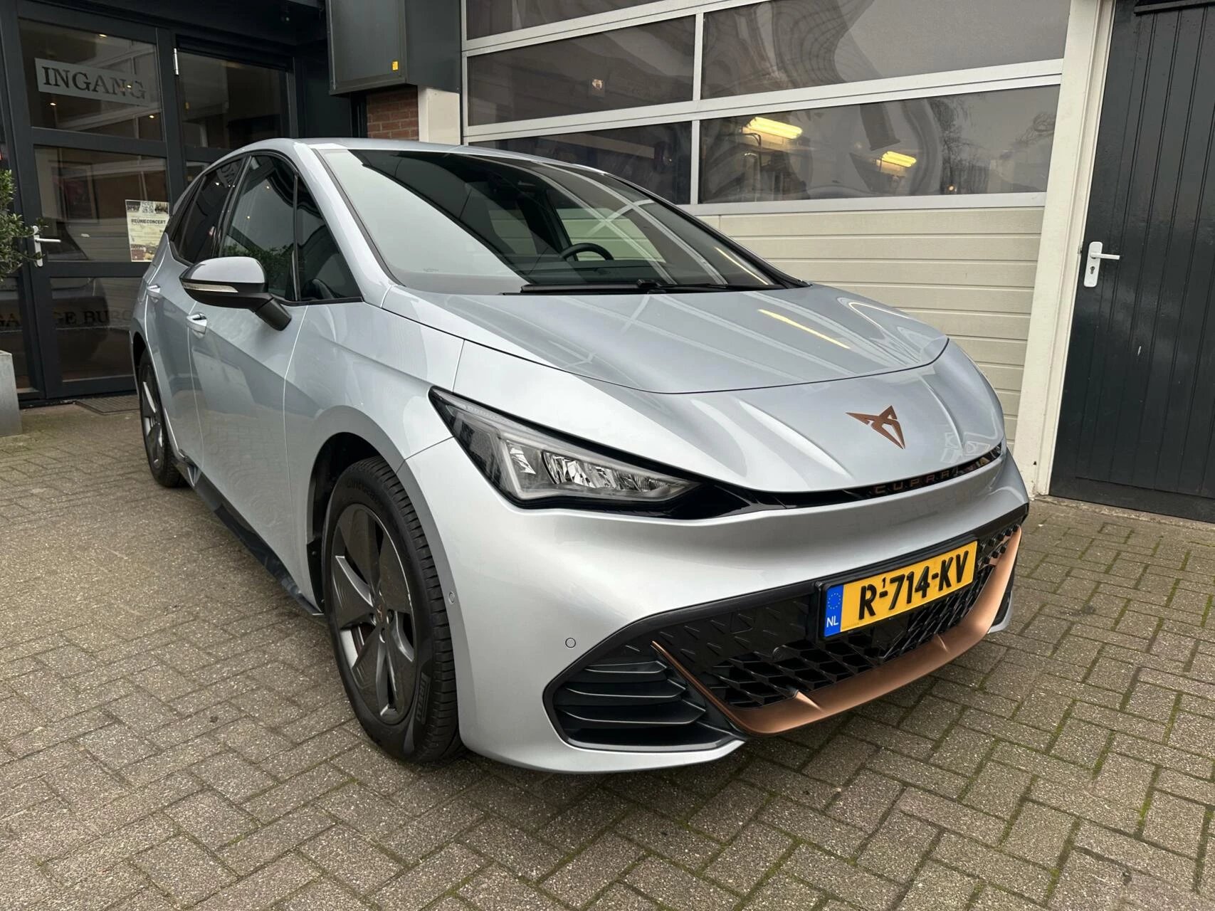 Hoofdafbeelding CUPRA Born