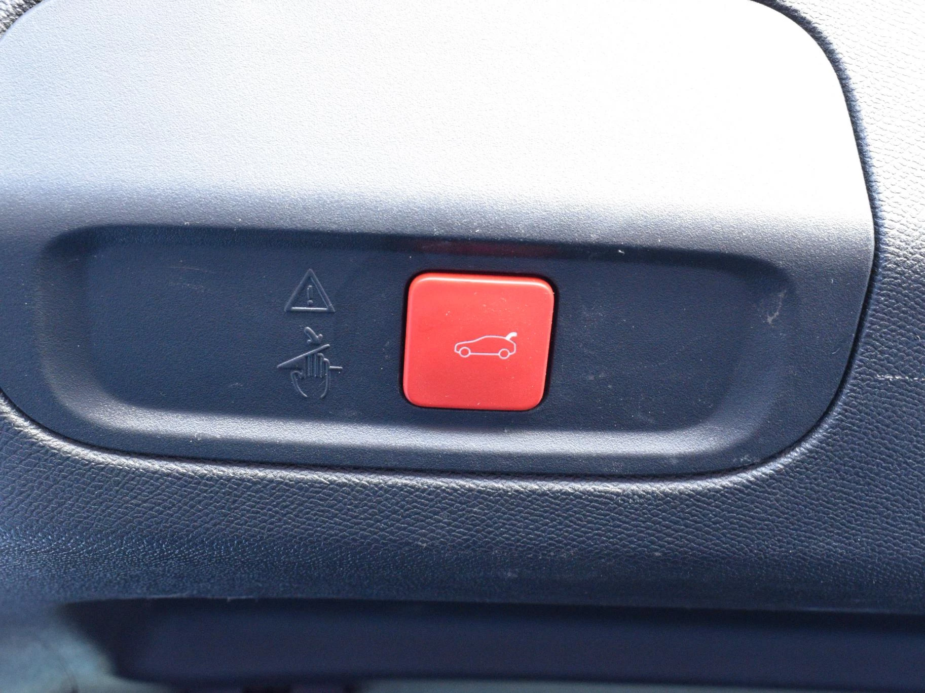 Hoofdafbeelding Peugeot 408