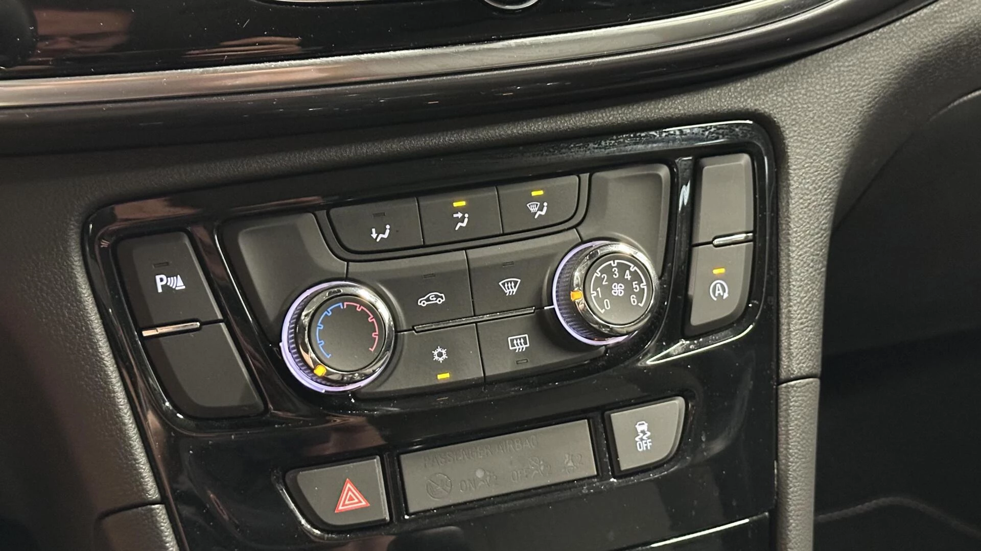 Hoofdafbeelding Opel Mokka X
