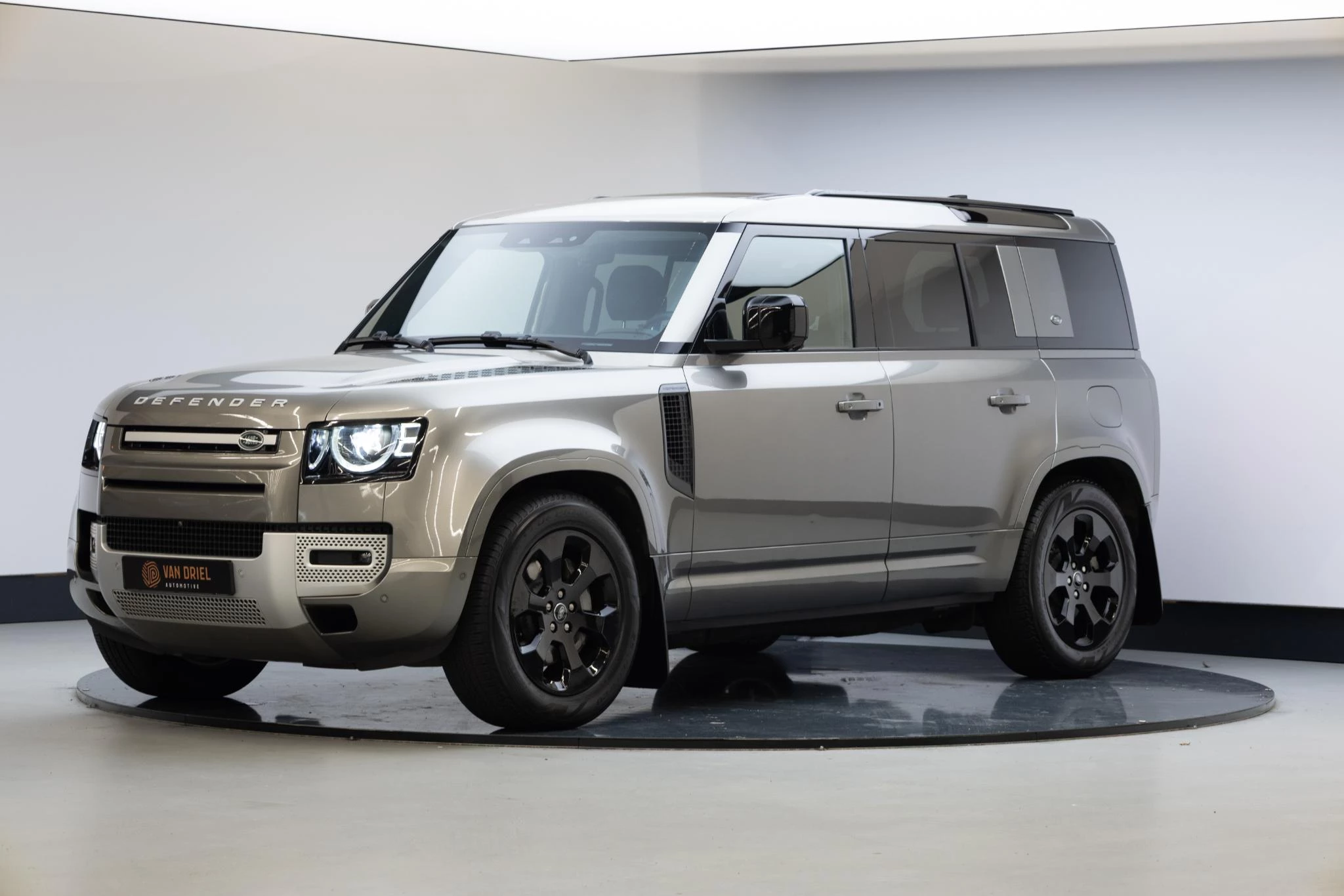 Hoofdafbeelding Land Rover Defender