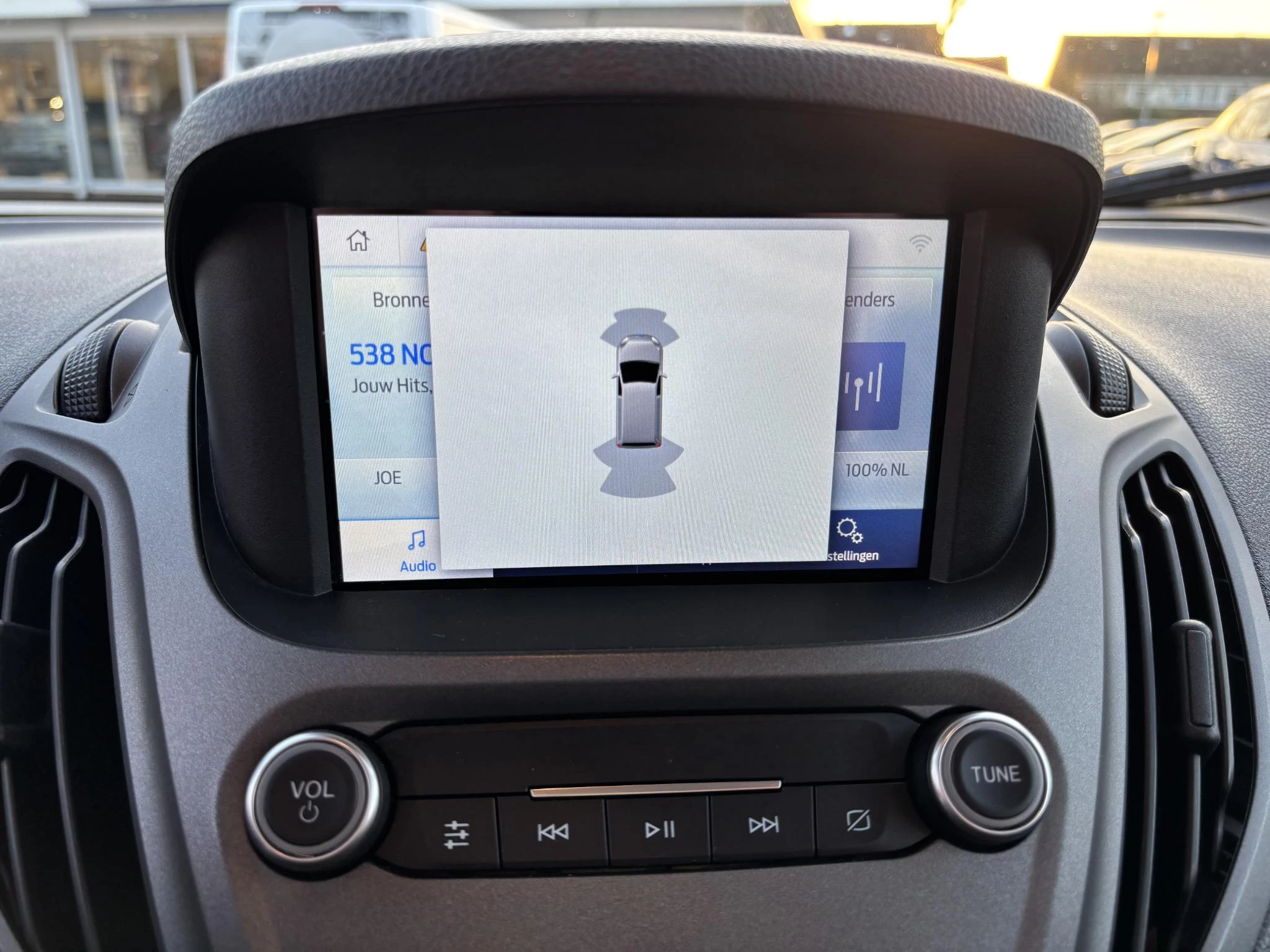 Hoofdafbeelding Ford Transit Courier