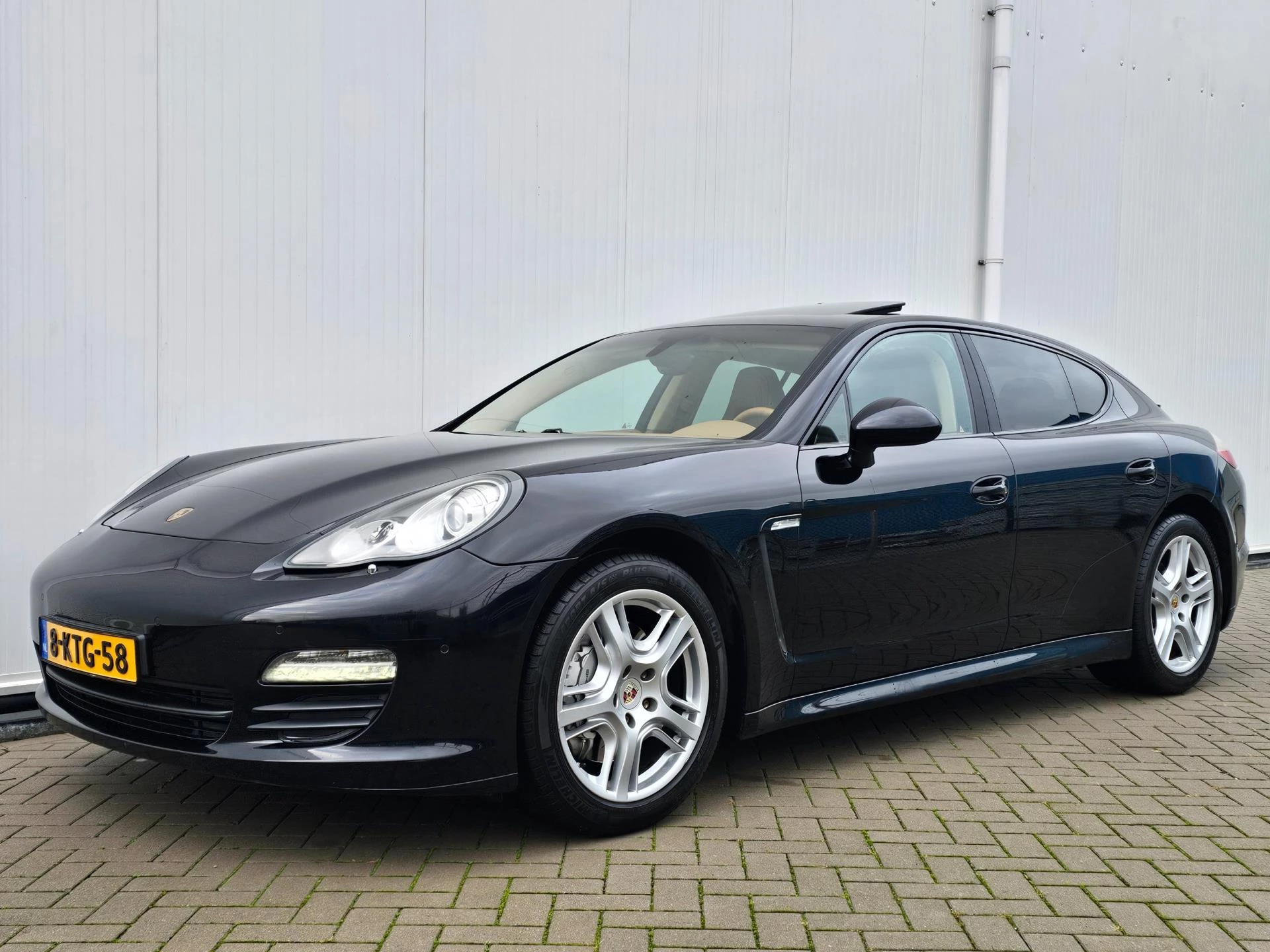 Hoofdafbeelding Porsche Panamera