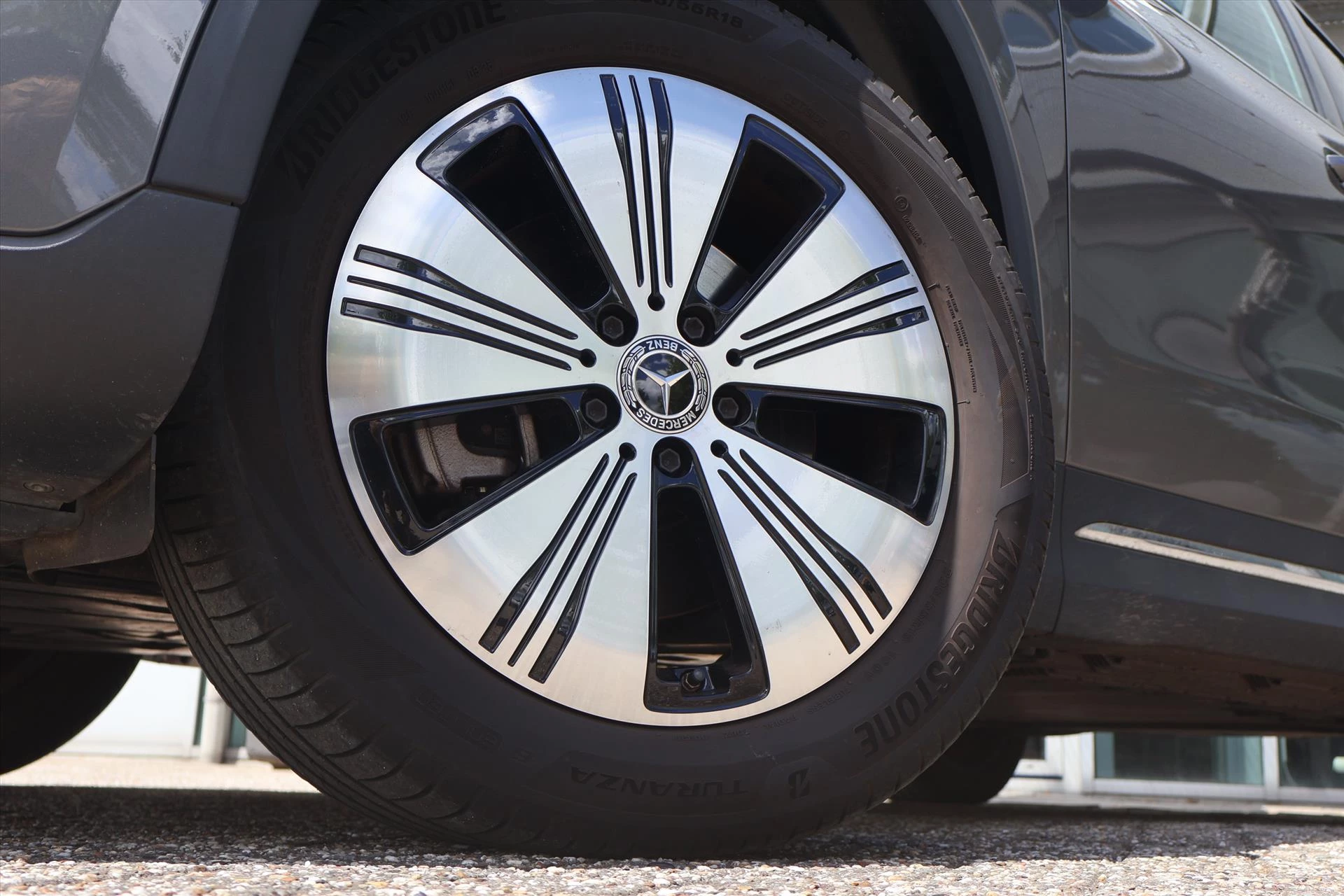 Hoofdafbeelding Mercedes-Benz EQA