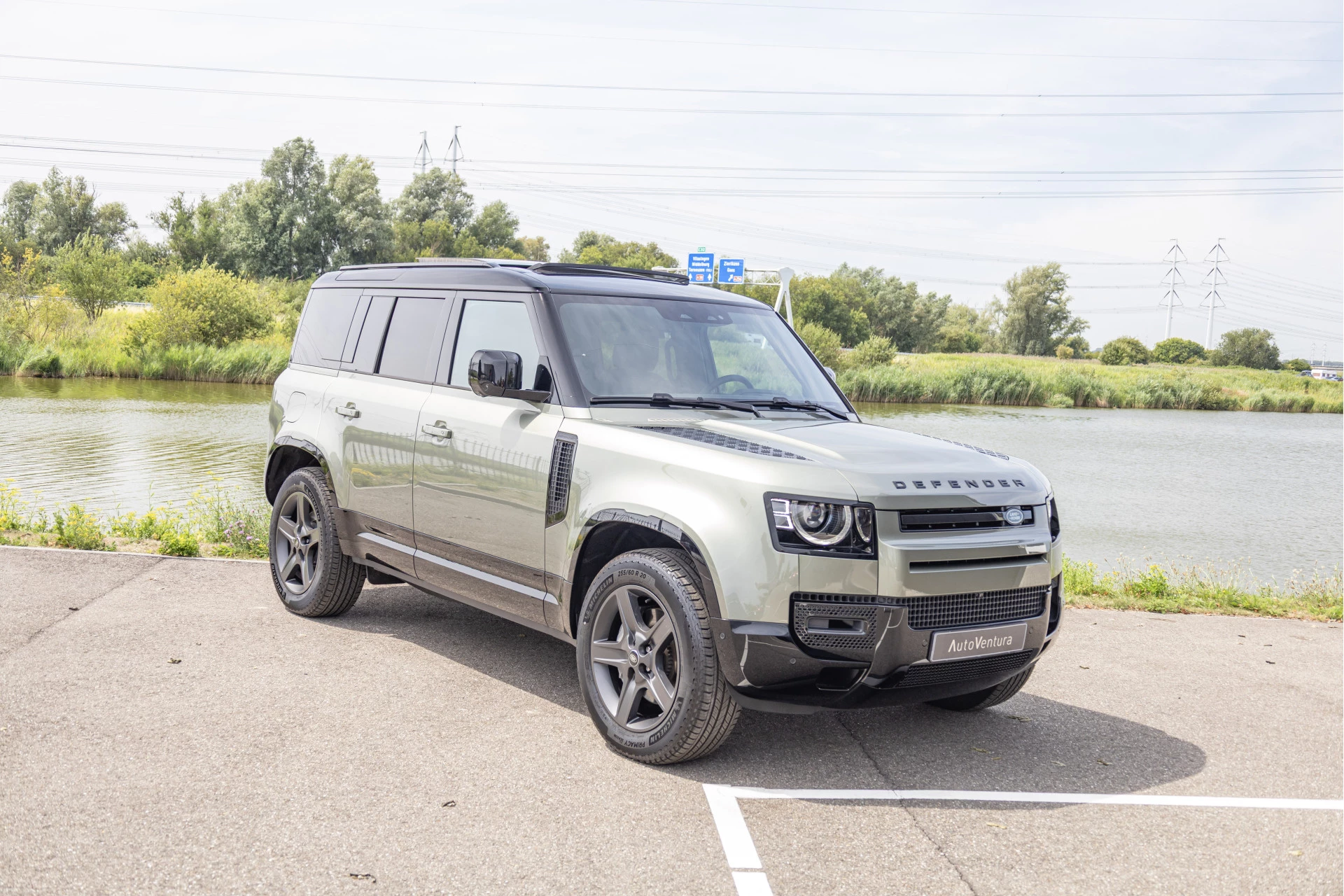 Hoofdafbeelding Land Rover Defender