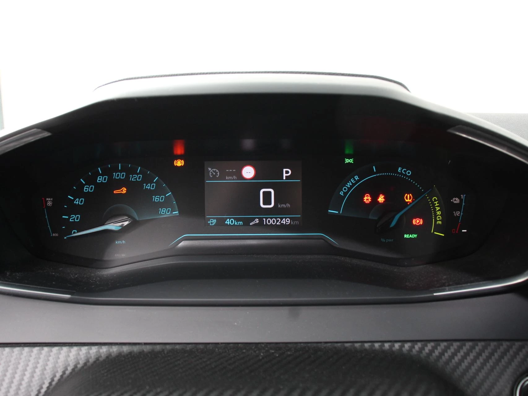 Hoofdafbeelding Peugeot e-208