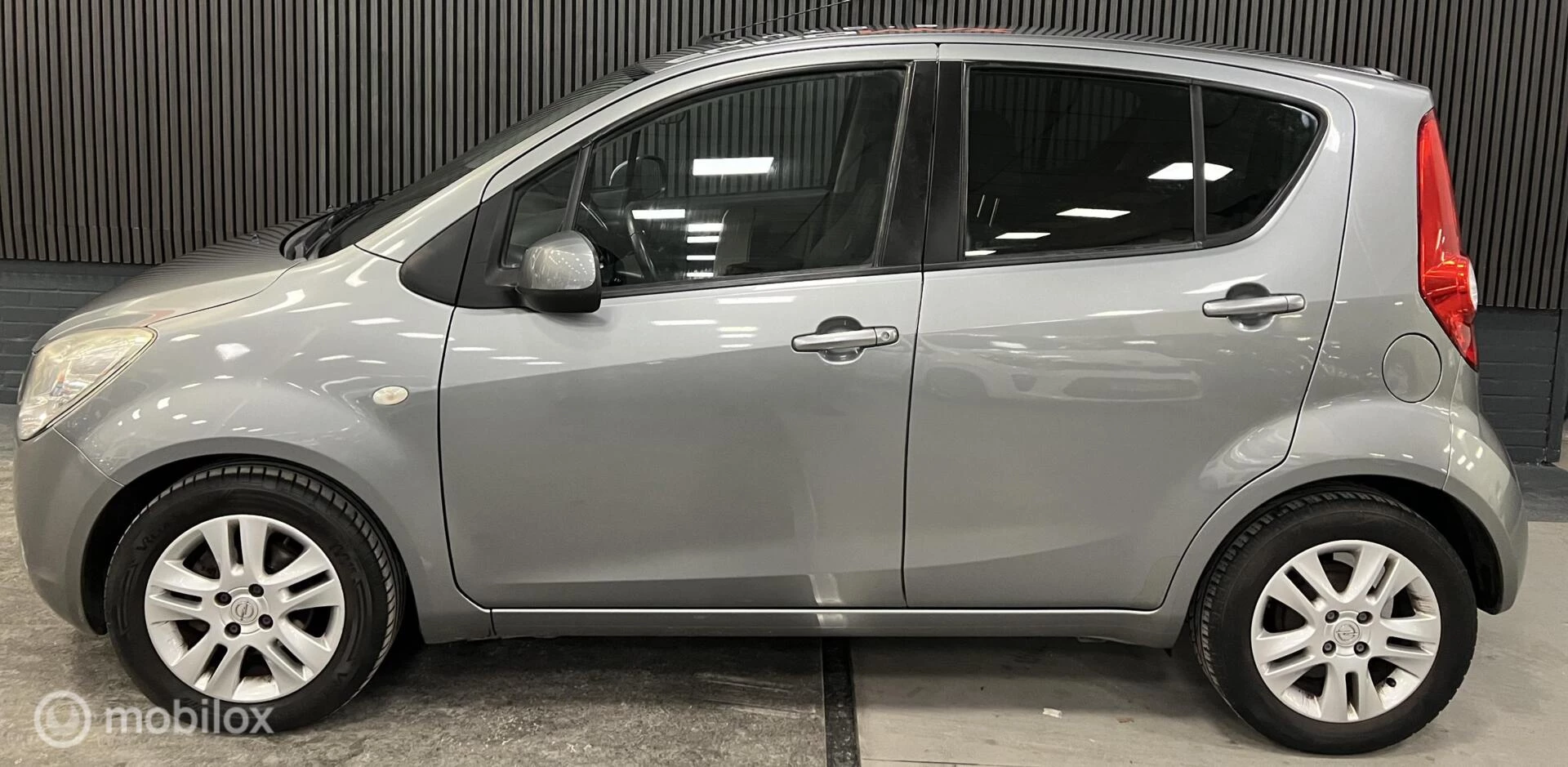 Hoofdafbeelding Opel Agila