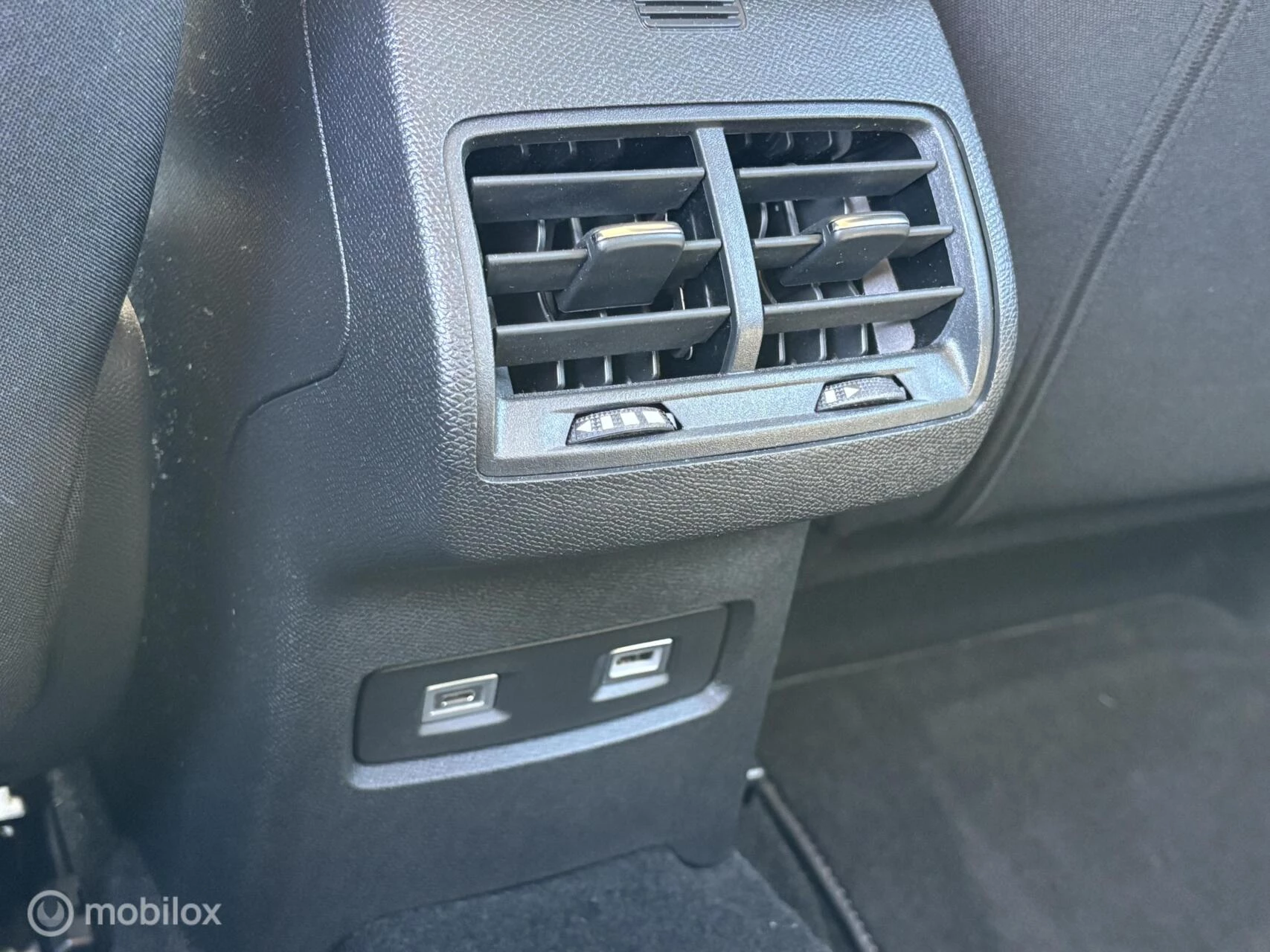 Hoofdafbeelding Citroën ë-C4
