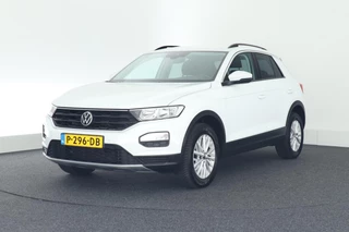 Volkswagen T-Roc 1.0 TSI 110pk H6 Style Trekhaak Stoelverwarming Parkeersensoren Navigatie