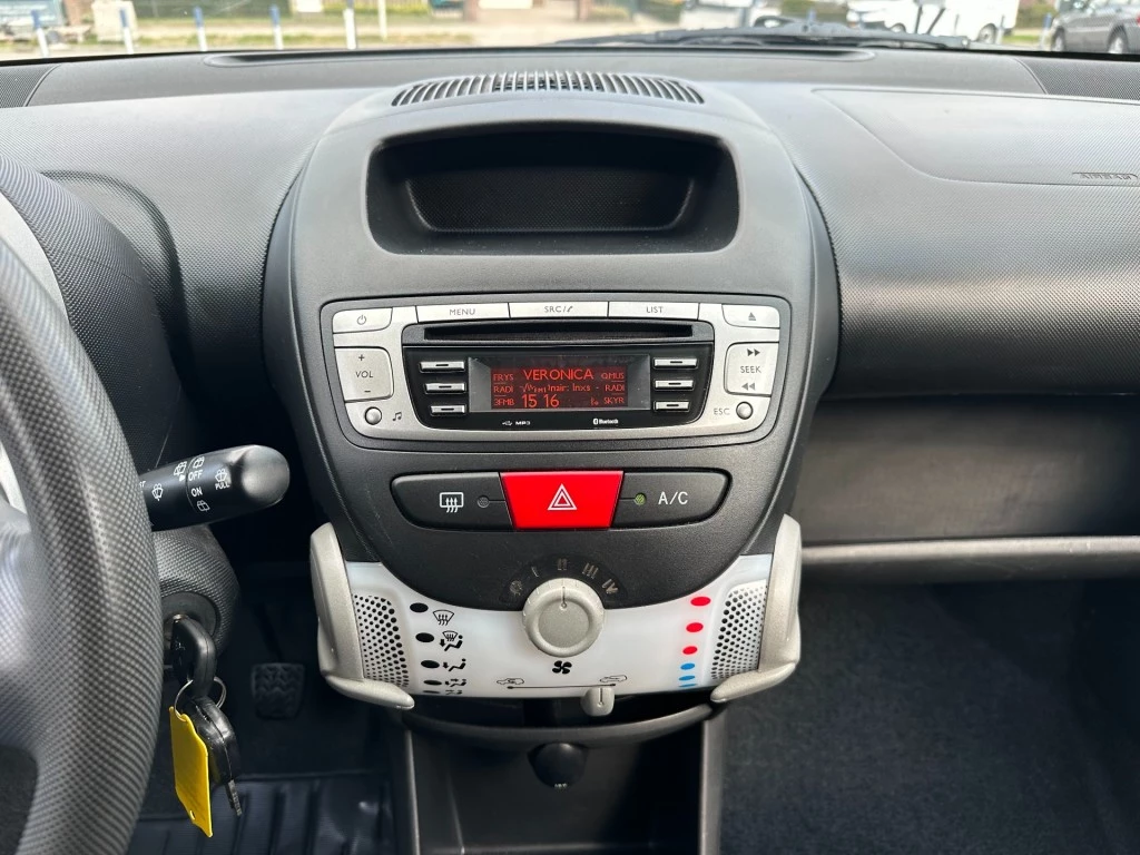 Hoofdafbeelding Peugeot 107