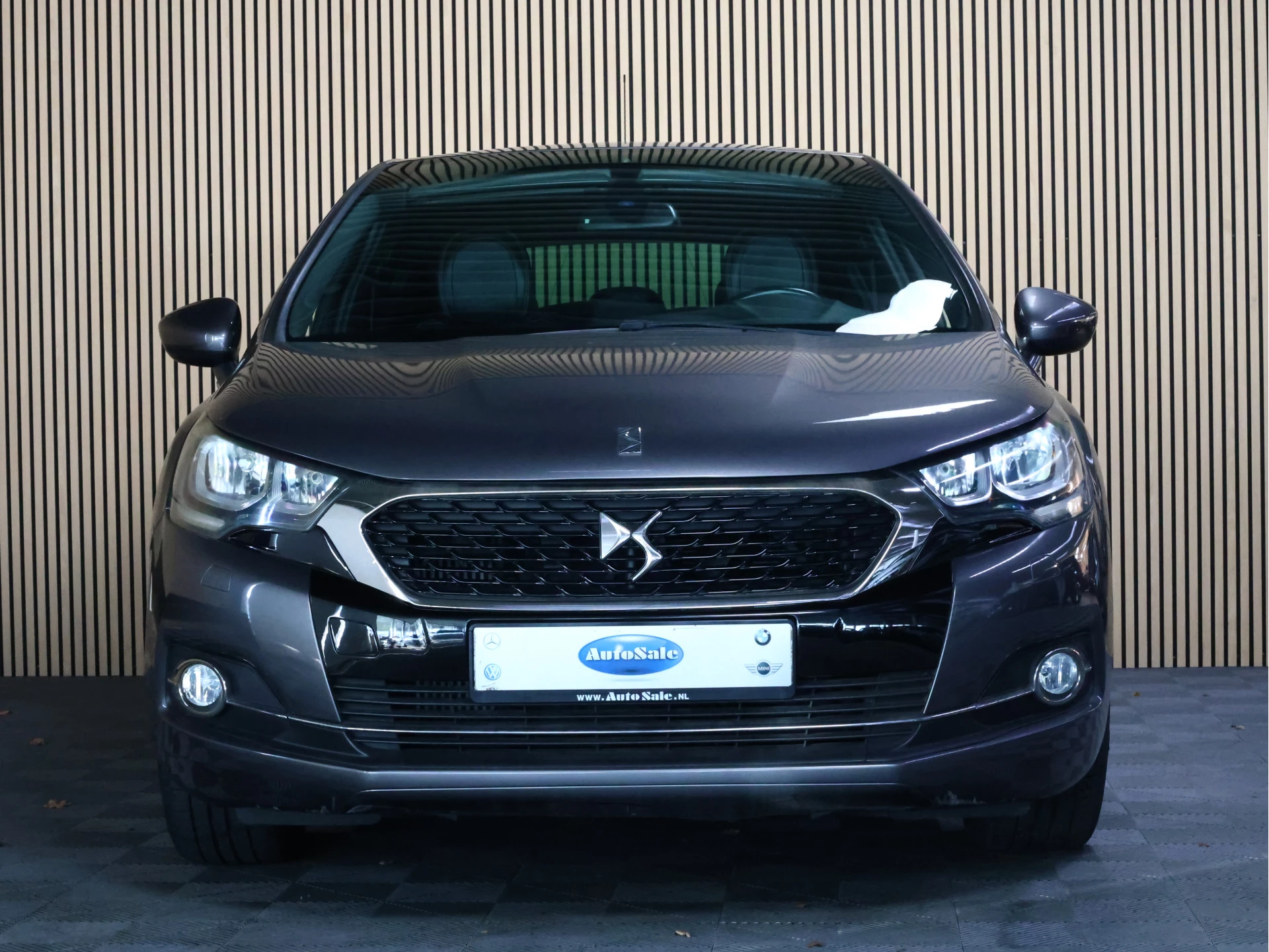 Hoofdafbeelding DS DS 4