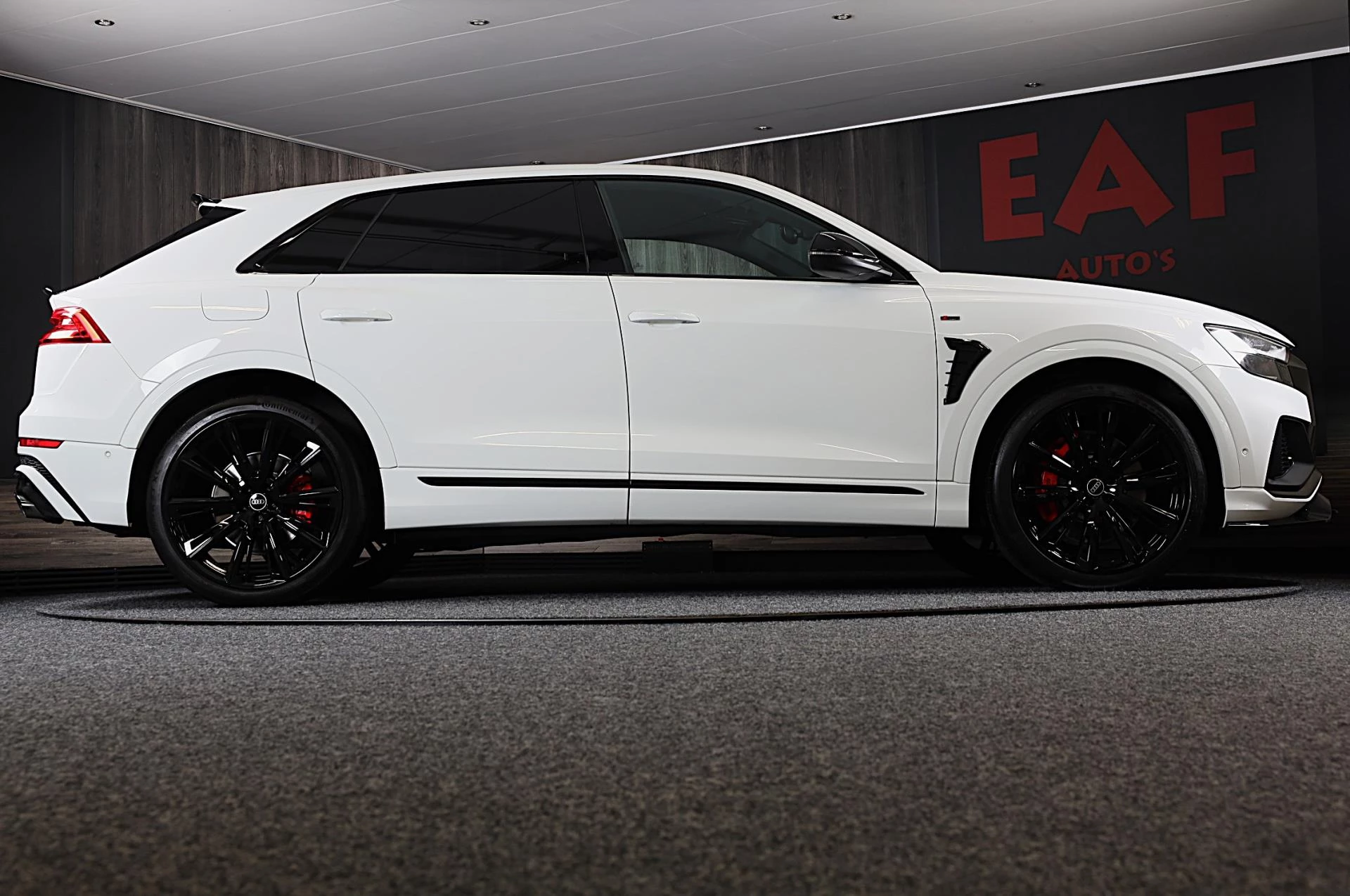 Hoofdafbeelding Audi Q8