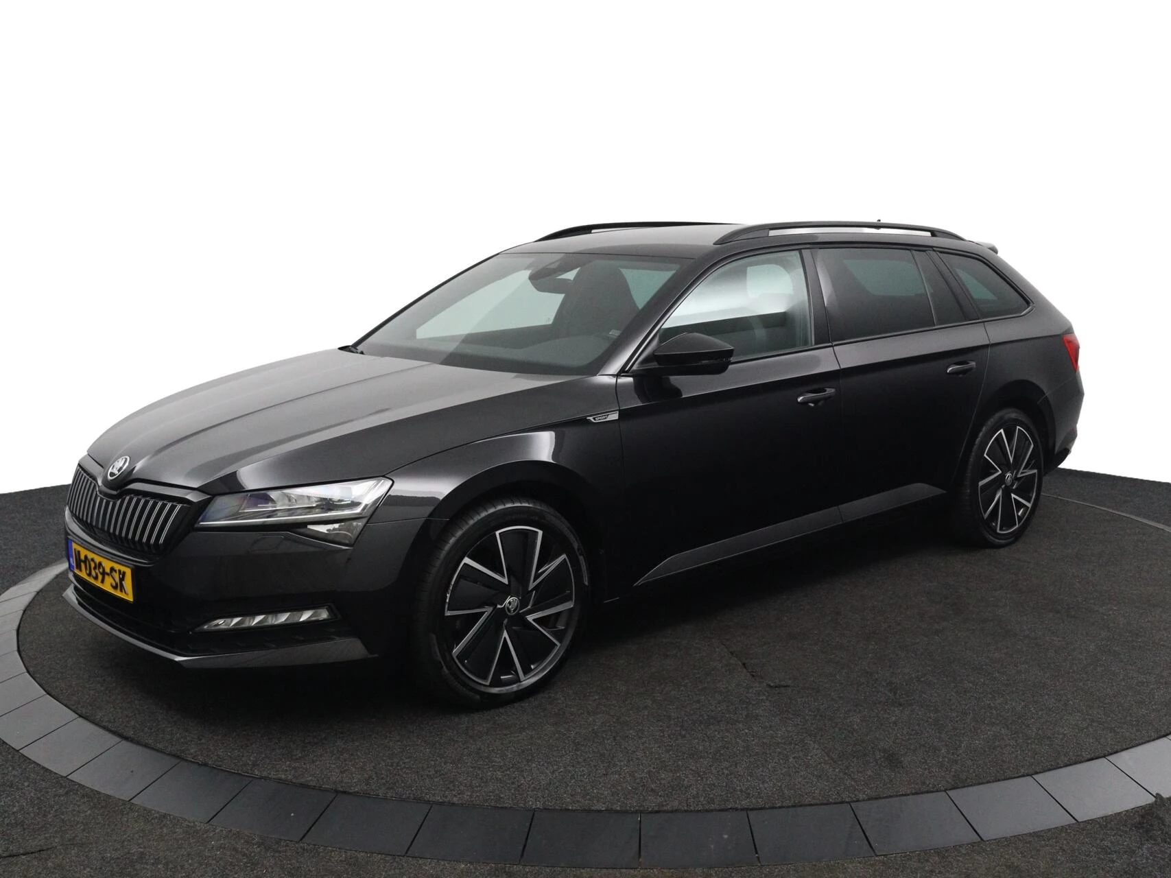 Hoofdafbeelding Škoda Superb