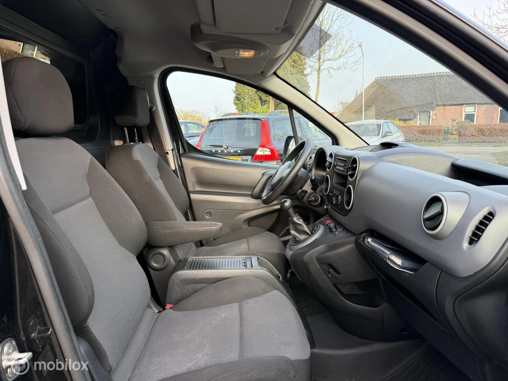 Hoofdafbeelding Peugeot Partner