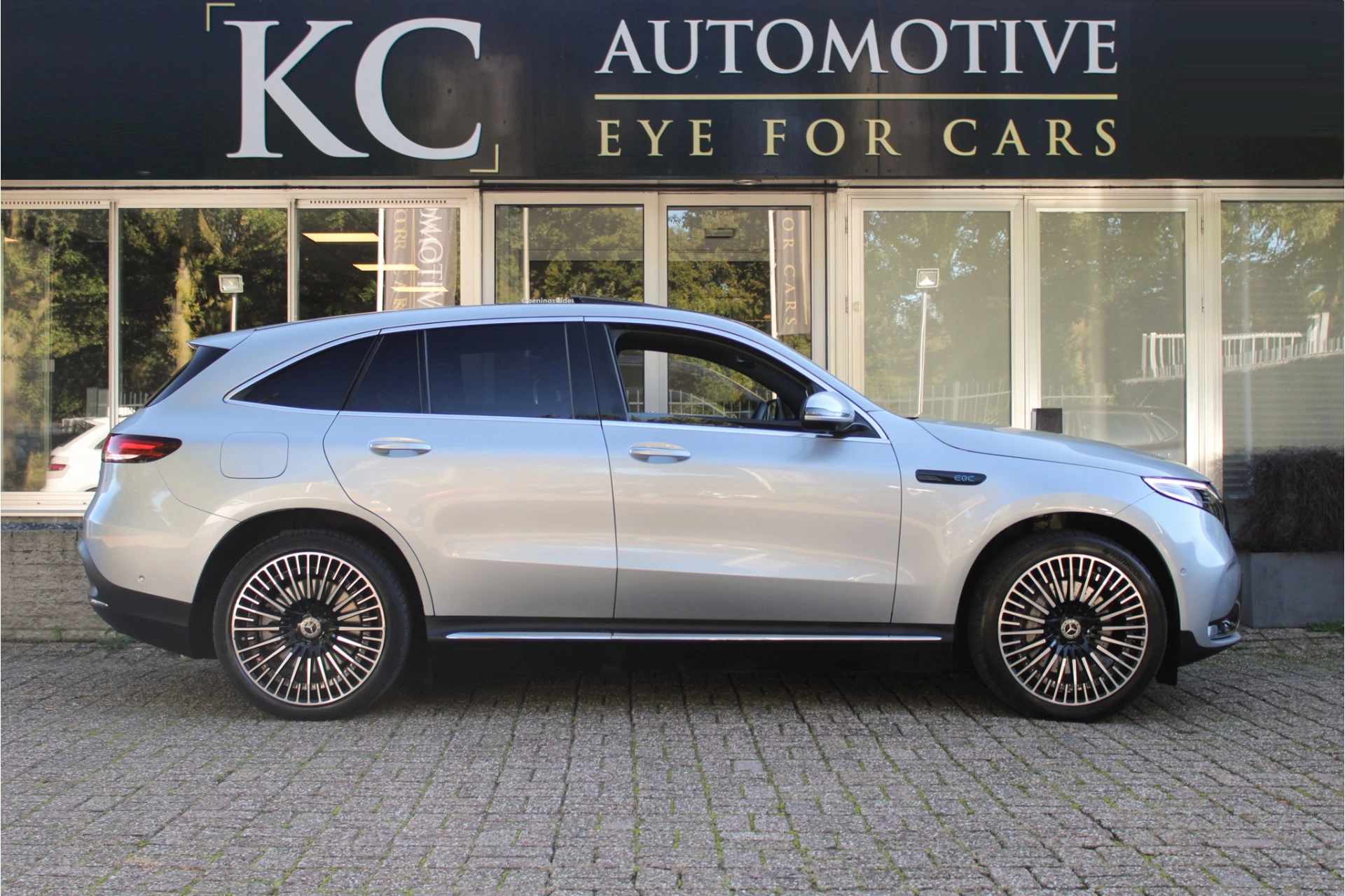 Hoofdafbeelding Mercedes-Benz EQC