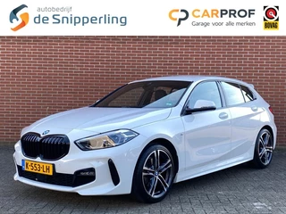 Hoofdafbeelding BMW 1 Serie BMW 1 Serie 118I EXECUTIVE ED. M-SPORTPAKKET NAV CRUISE CARPLAY CAMERA AMBIA