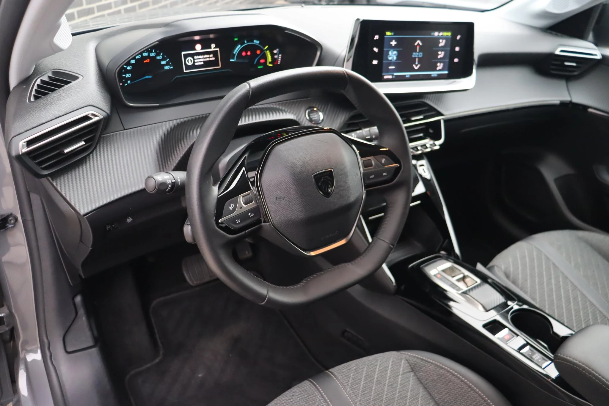 Hoofdafbeelding Peugeot e-208