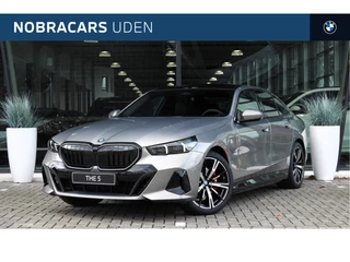 BMW 5 Serie 530e M Sport Automaat / Panoramadak / Trekhaak / Bowers & Wilkins / M Multifunctionele Stoelen / Adaptieve LED / Parking Assistant Plus / Stuurverwarming