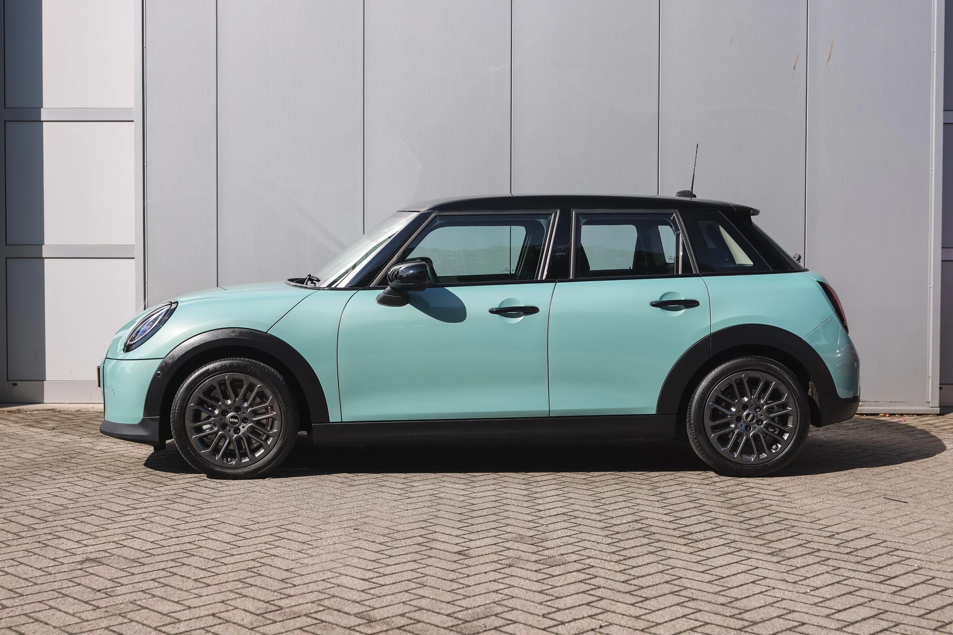 Hoofdafbeelding MINI 5-deurs