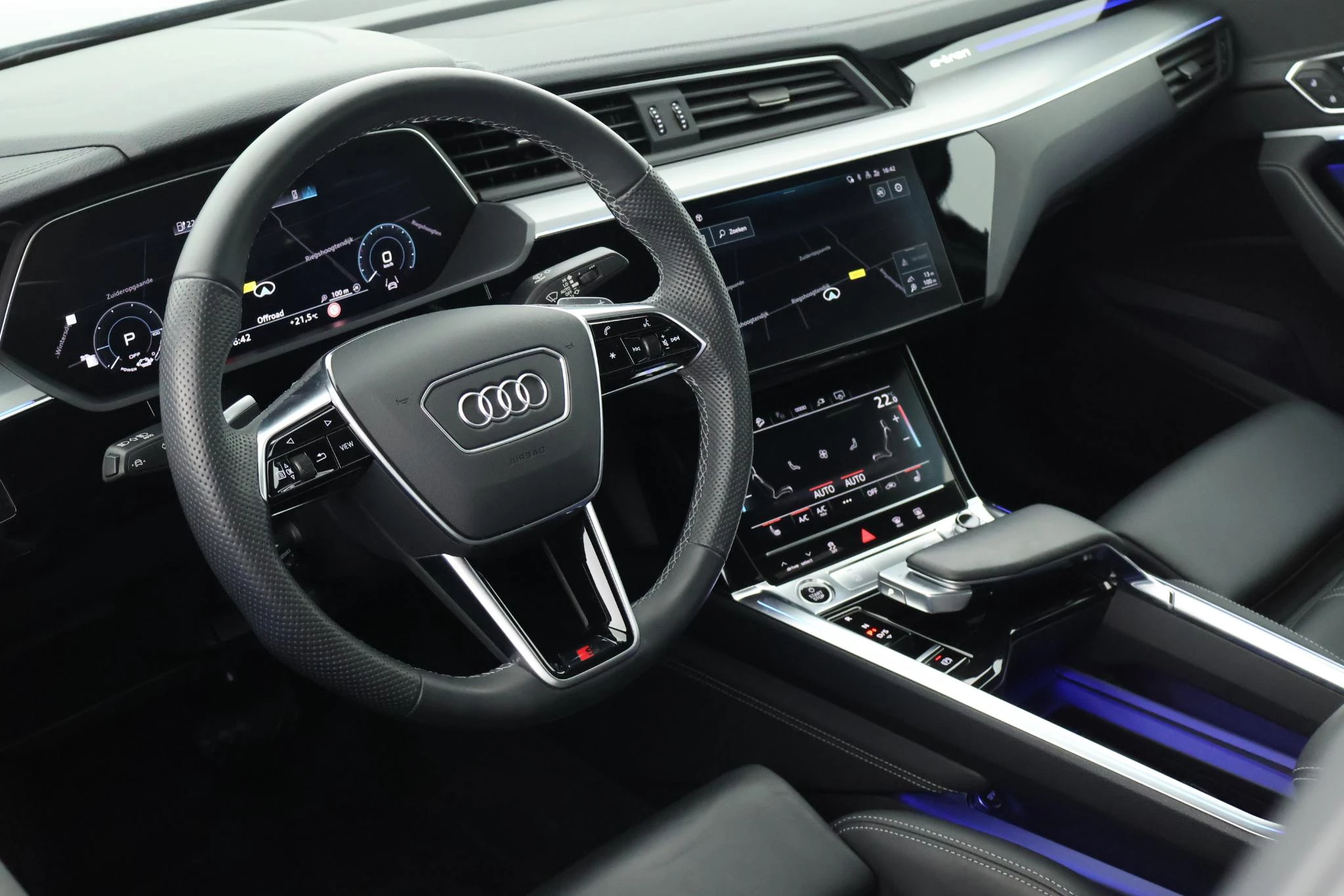 Hoofdafbeelding Audi e-tron