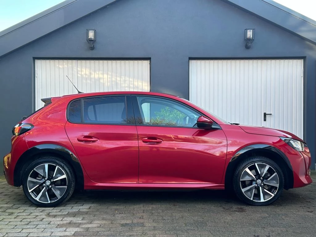 Hoofdafbeelding Peugeot e-208