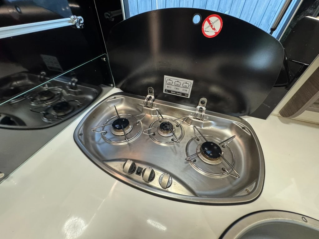 Hoofdafbeelding McLouis Carat 473