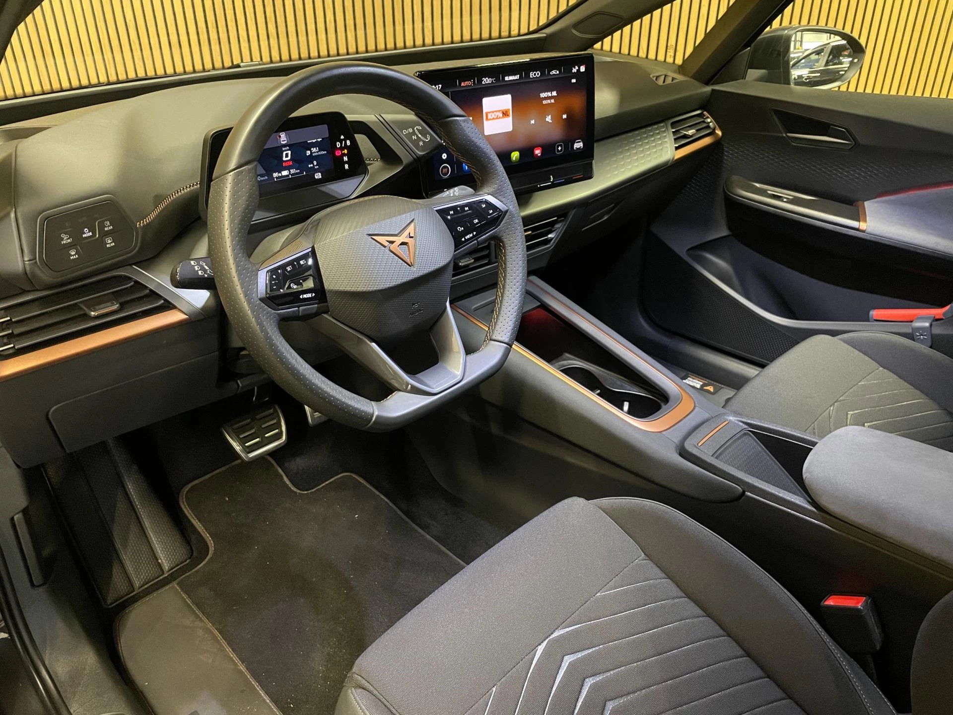 Hoofdafbeelding CUPRA Born