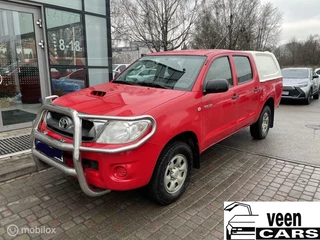 Hoofdafbeelding Toyota Hilux Toyota HiLux 2.5 D-4D VX DC ((4 deurs))