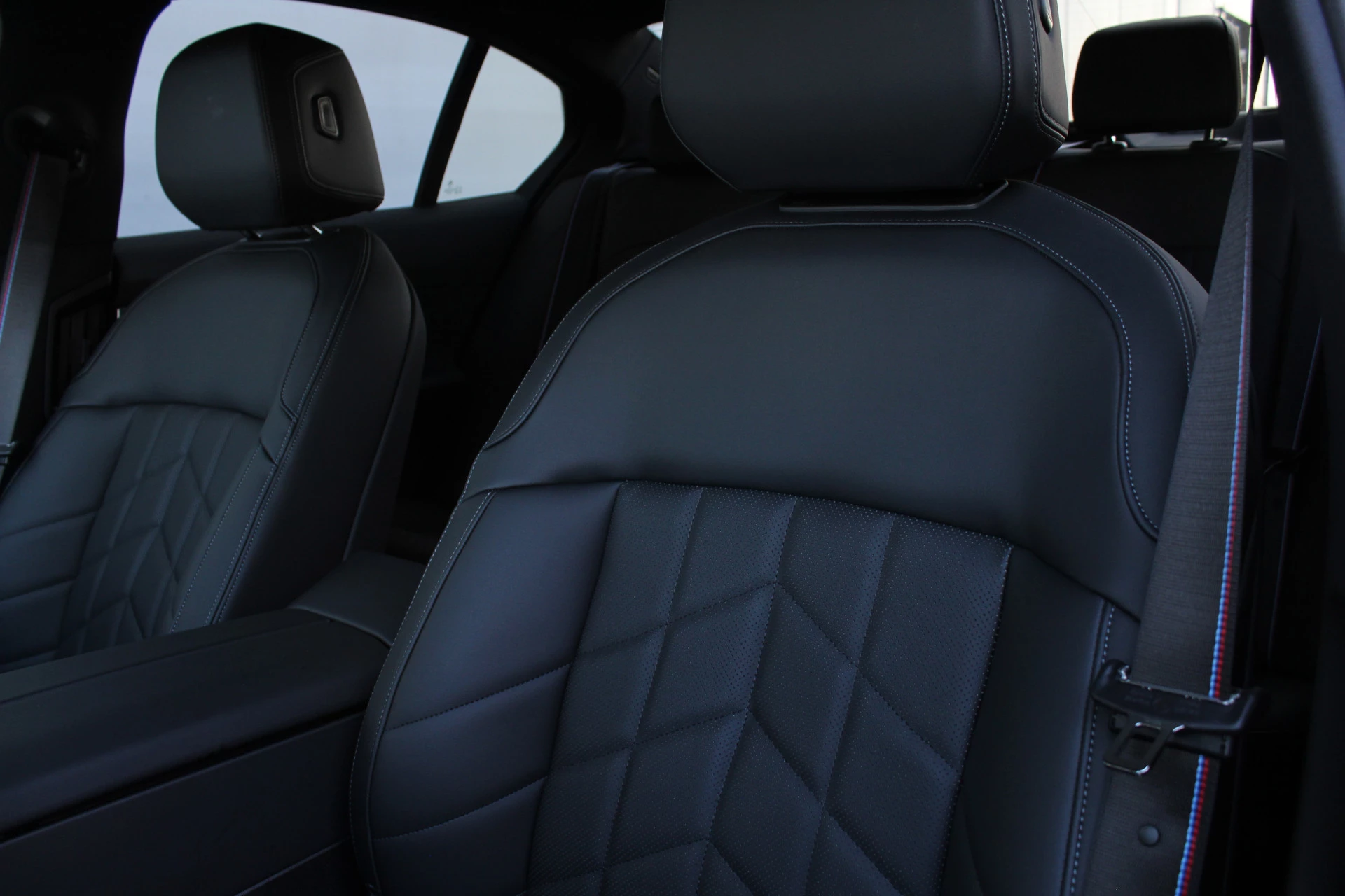 Hoofdafbeelding BMW i5