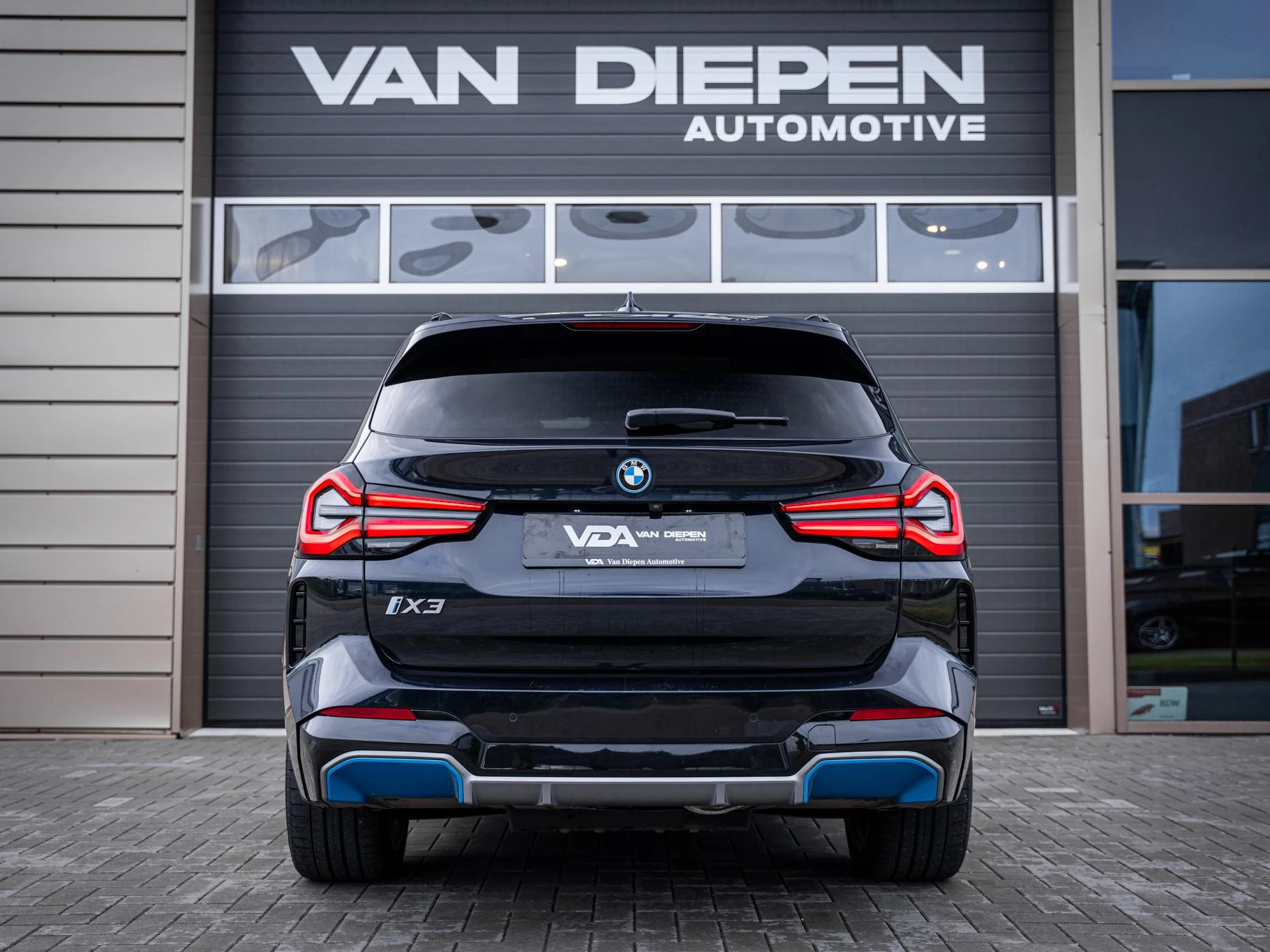Hoofdafbeelding BMW iX3