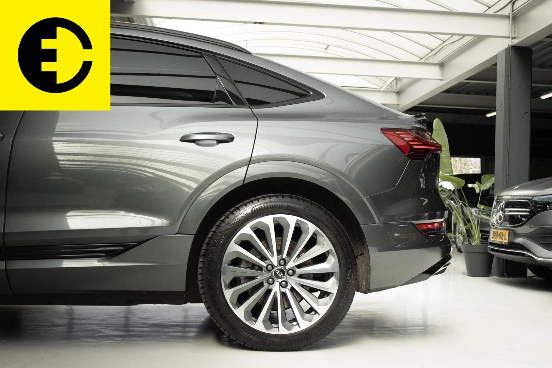 Hoofdafbeelding Audi e-tron