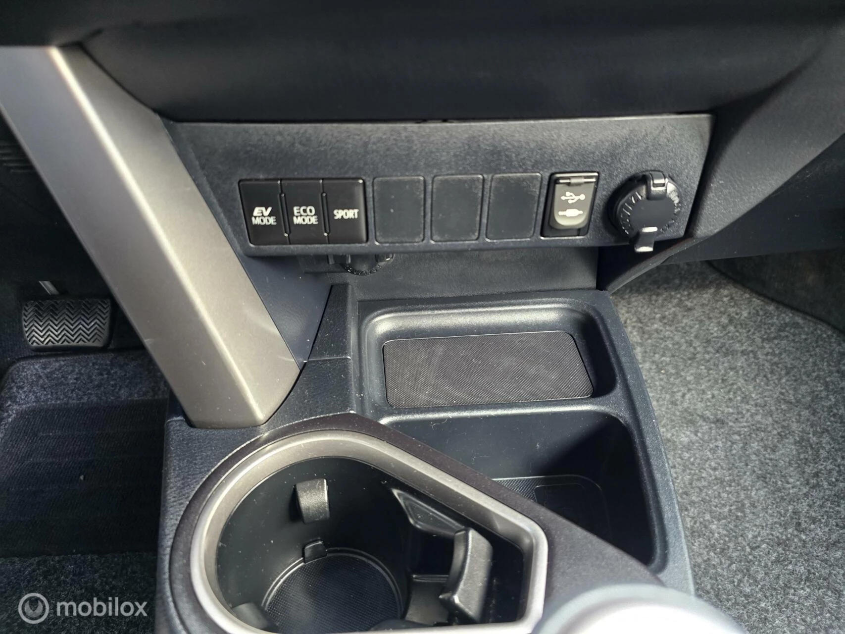 Hoofdafbeelding Toyota RAV4