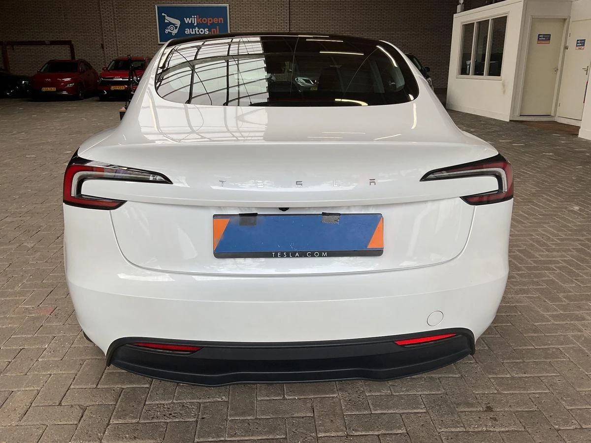 Hoofdafbeelding Tesla Model 3
