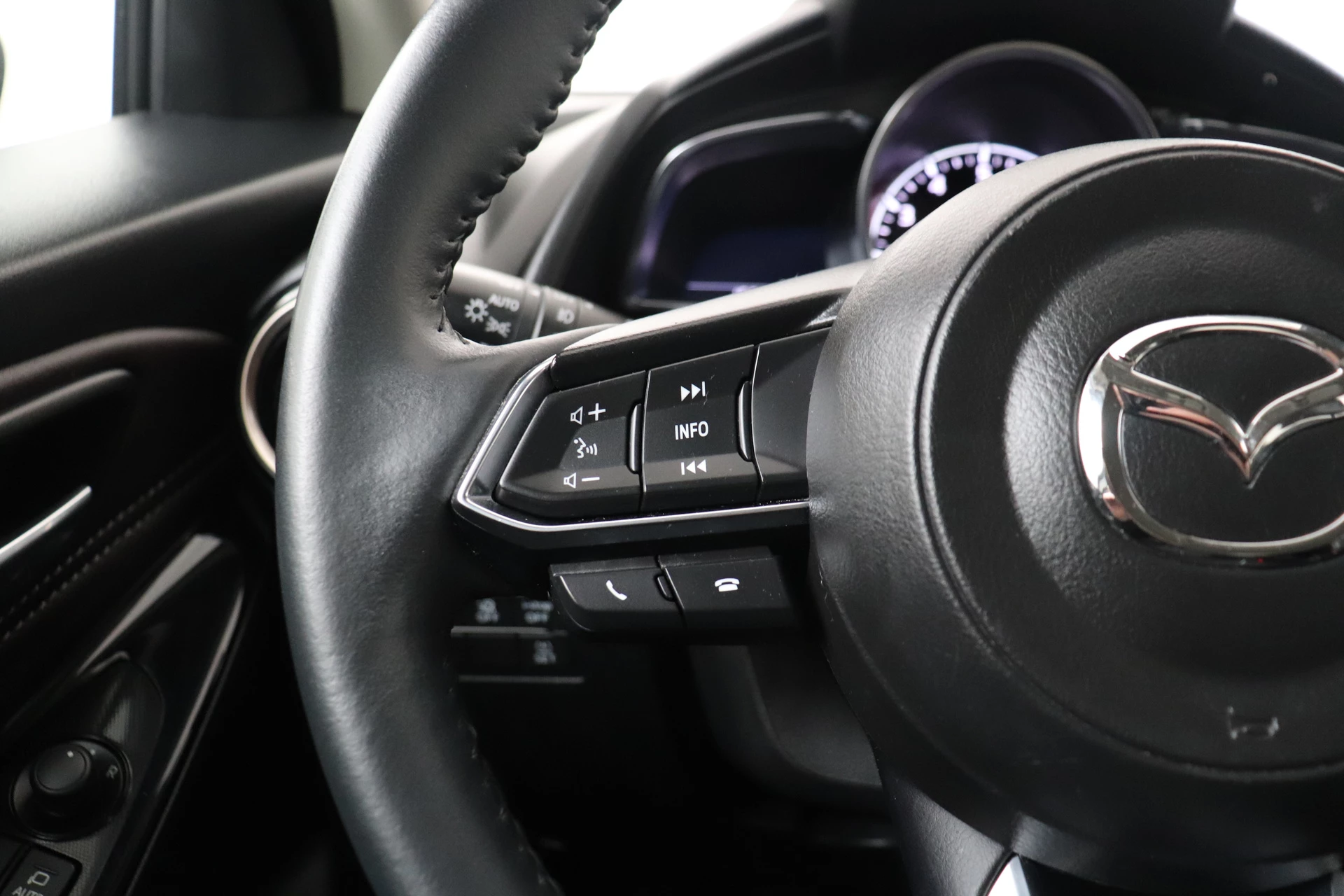 Hoofdafbeelding Mazda 2