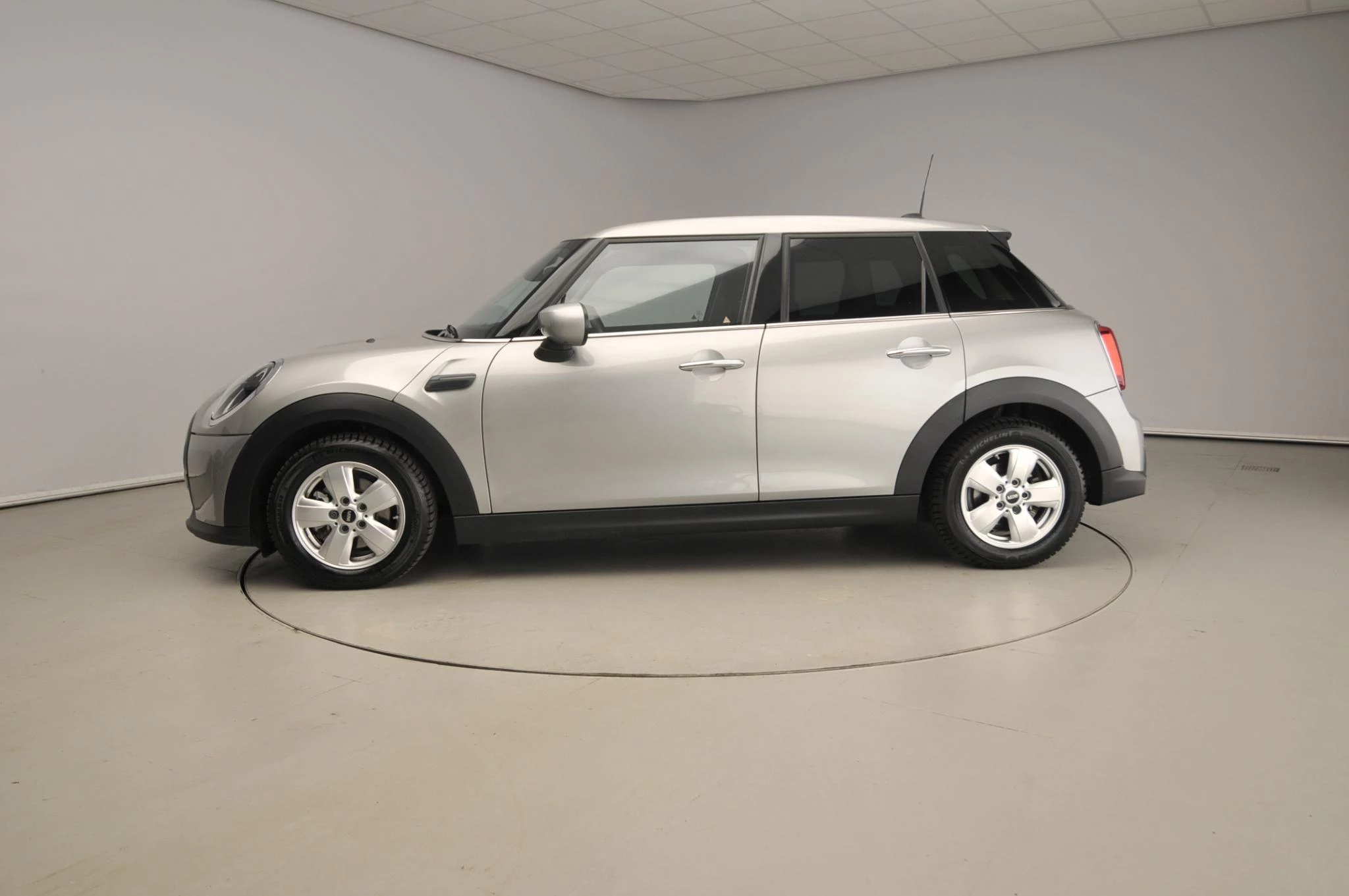 Hoofdafbeelding MINI 5-deurs