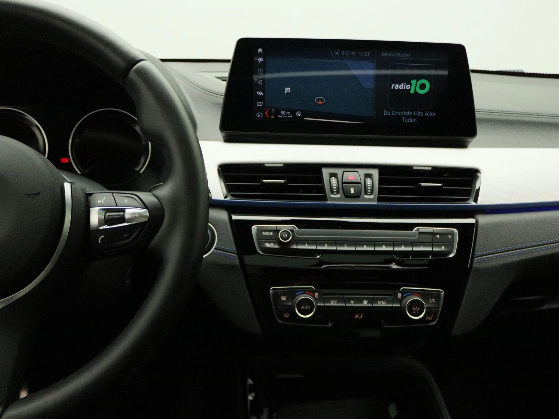 Hoofdafbeelding BMW X2