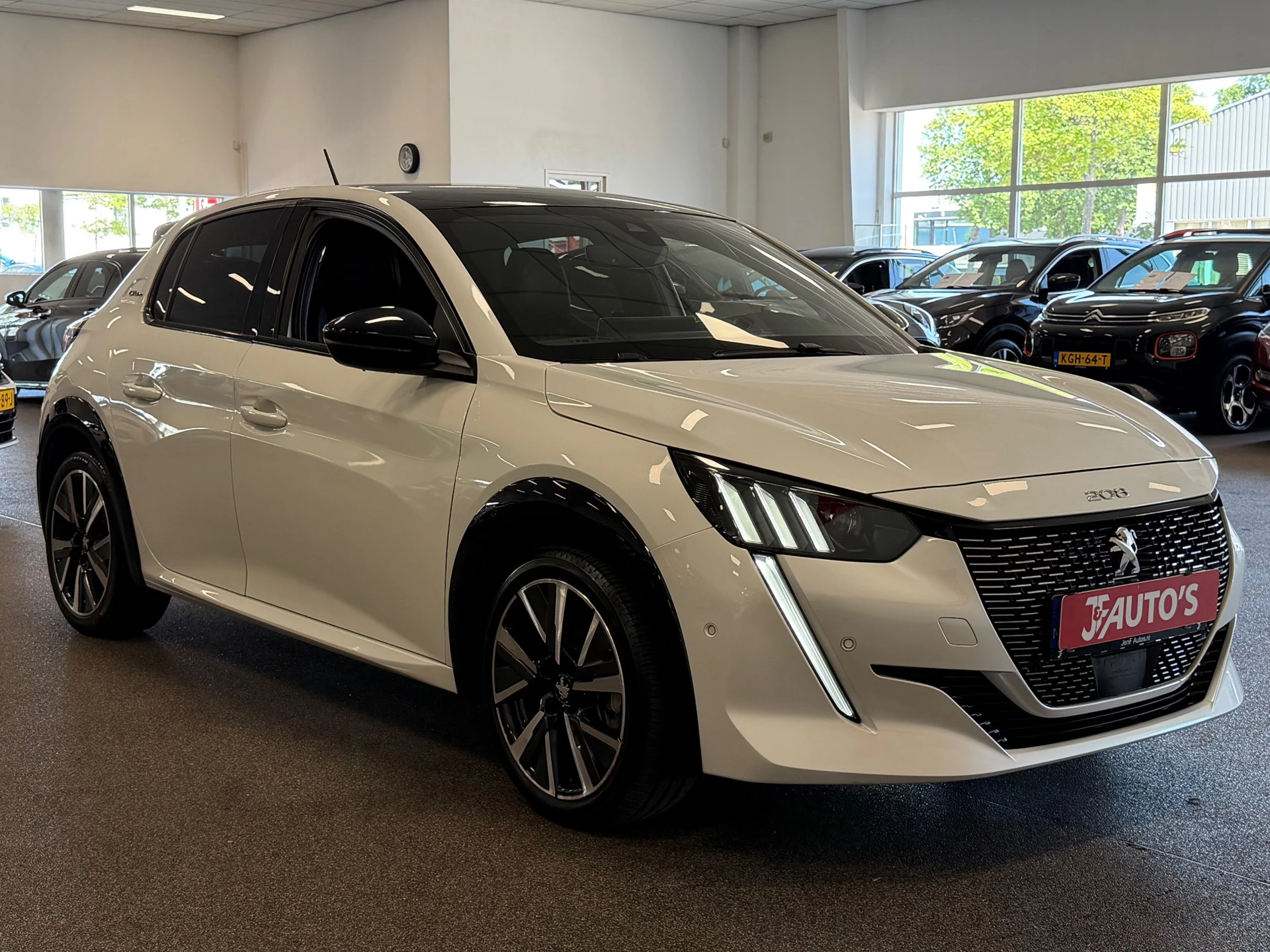 Hoofdafbeelding Peugeot 208