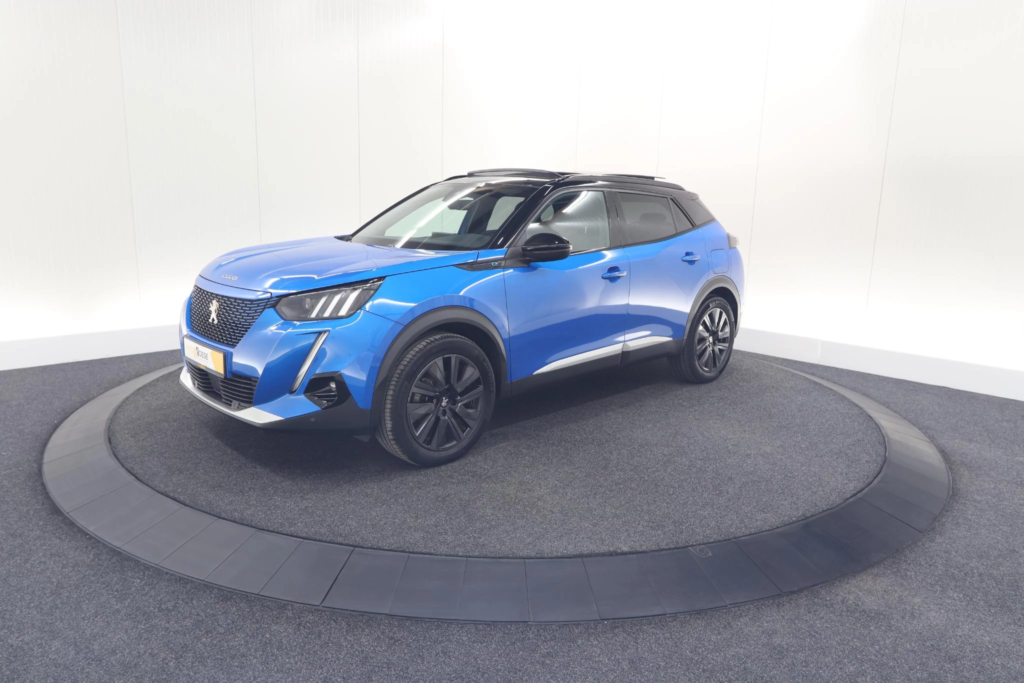 Hoofdafbeelding Peugeot e-2008