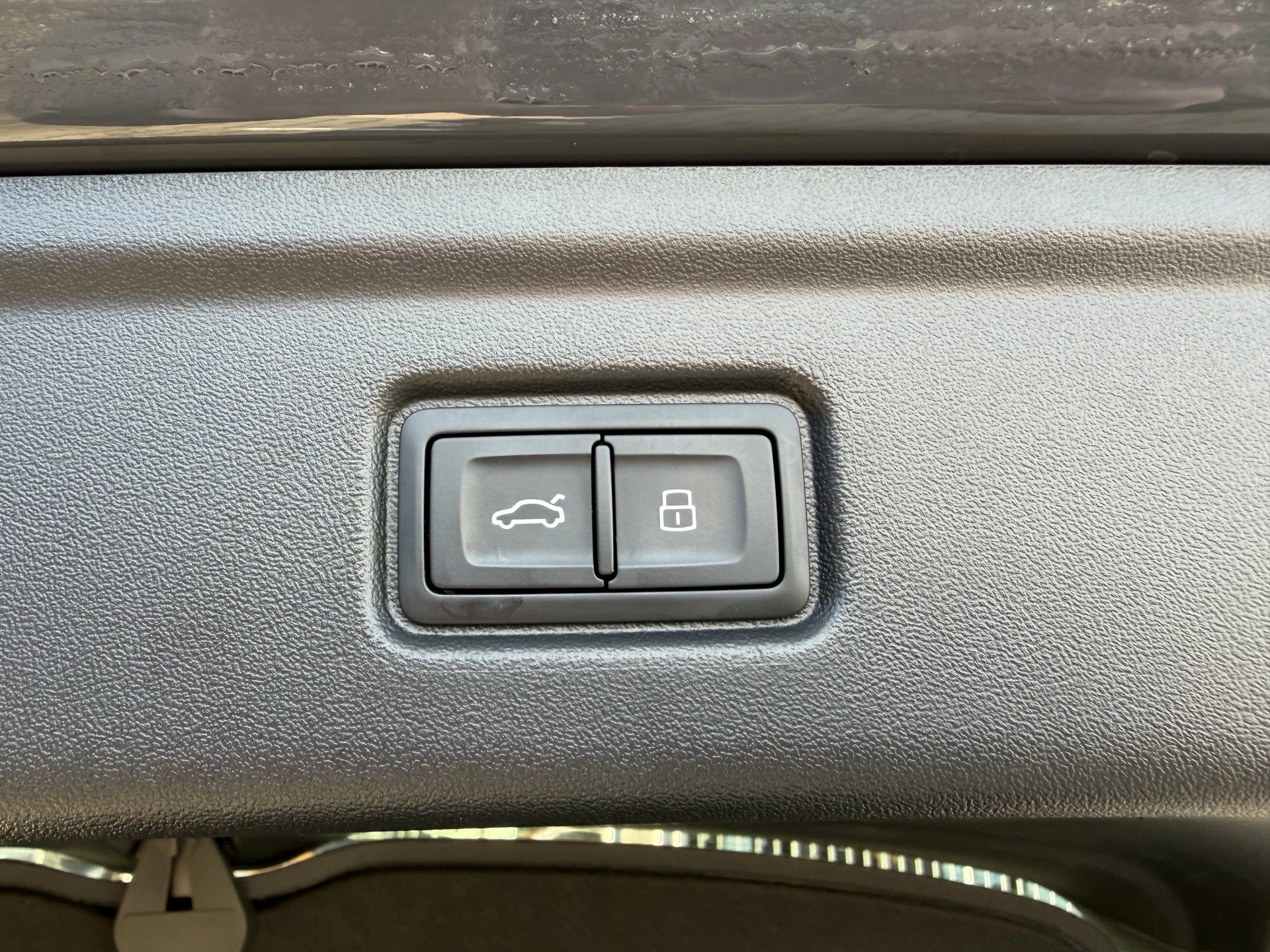 Hoofdafbeelding Audi A6 Avant e-tron