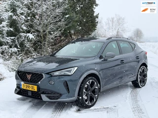 Cupra 1.4 e-Hybrid Adrenaline, panoramadak, vol lederen interieur, sfeerverlichting, achteruitrijcamera, stoel-stuurverwarming