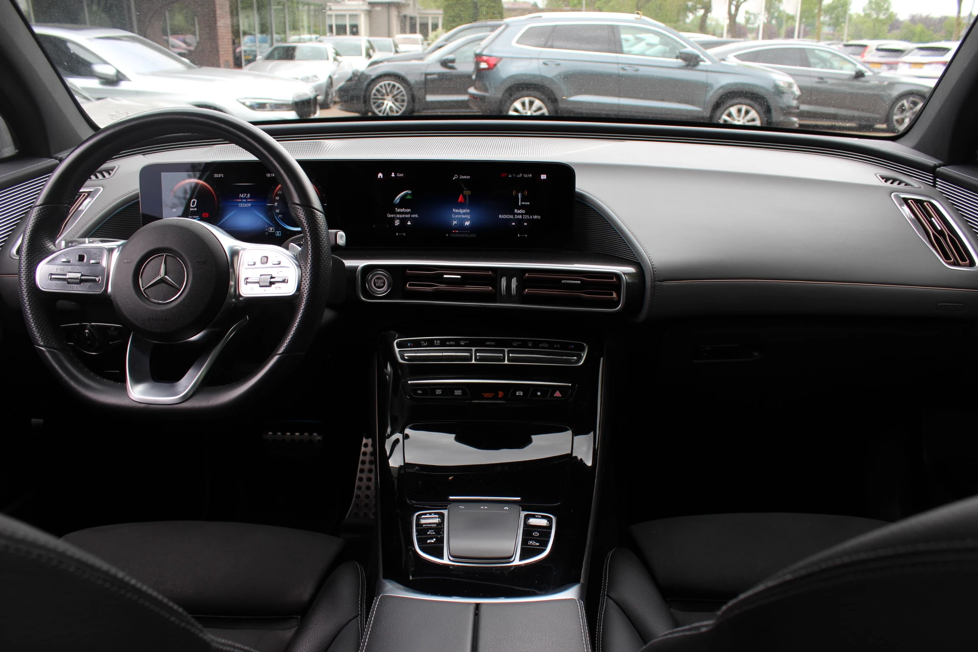 Hoofdafbeelding Mercedes-Benz EQC