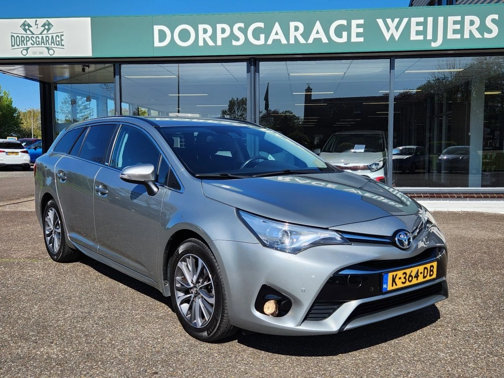Hoofdafbeelding Toyota Avensis
