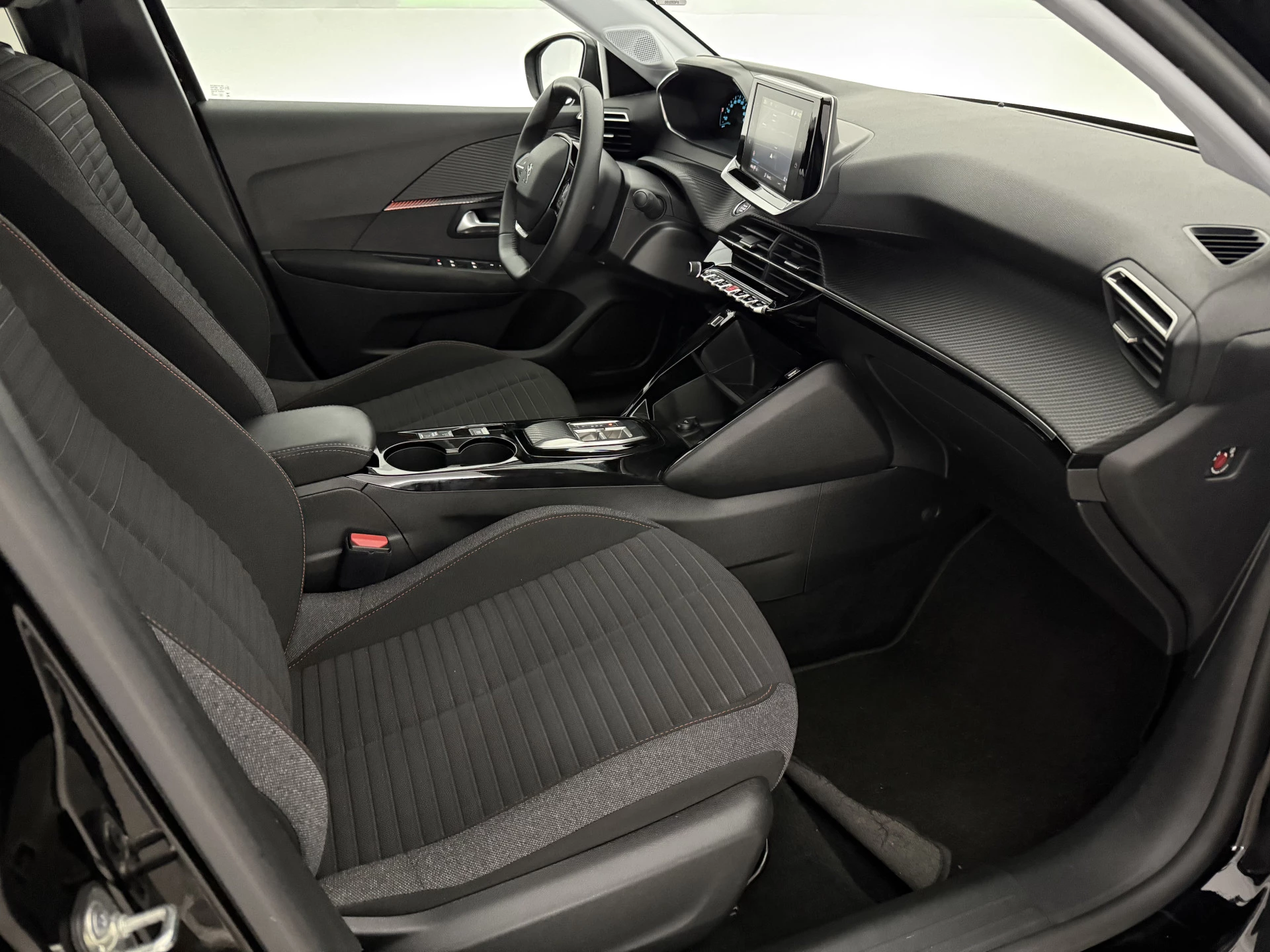 Hoofdafbeelding Peugeot e-208